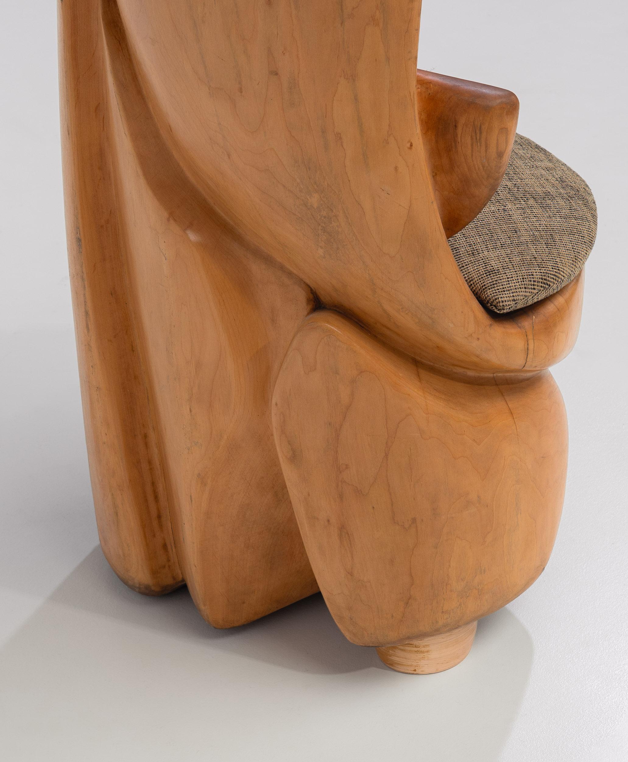 Chaise trône en bois sculpturale unique, sculptée à la main, France, années 1970 en vente 5