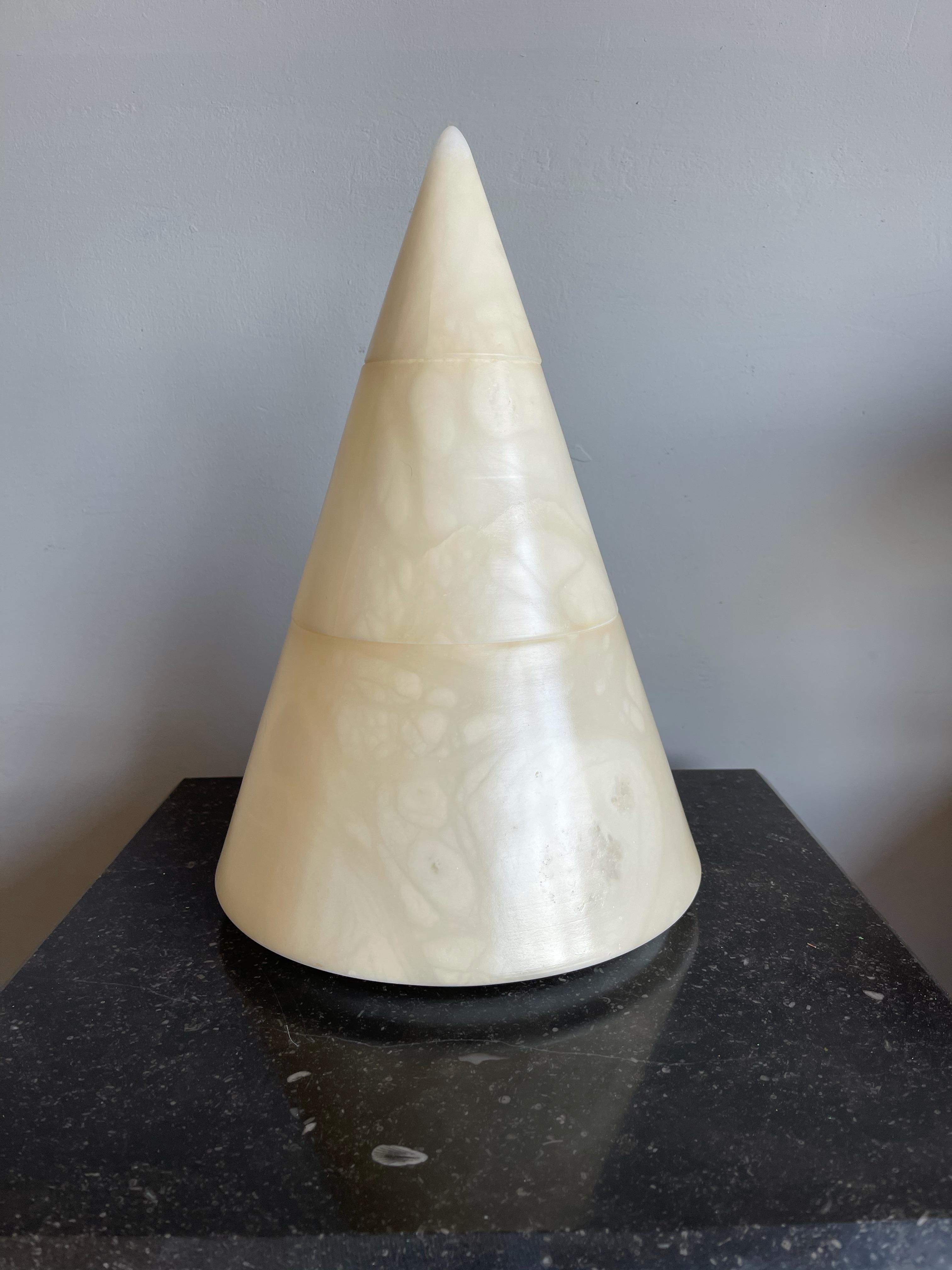Unique Alabaster Conical Shape Table Lamp / Floor Lamp Light Fixture For Sale 11