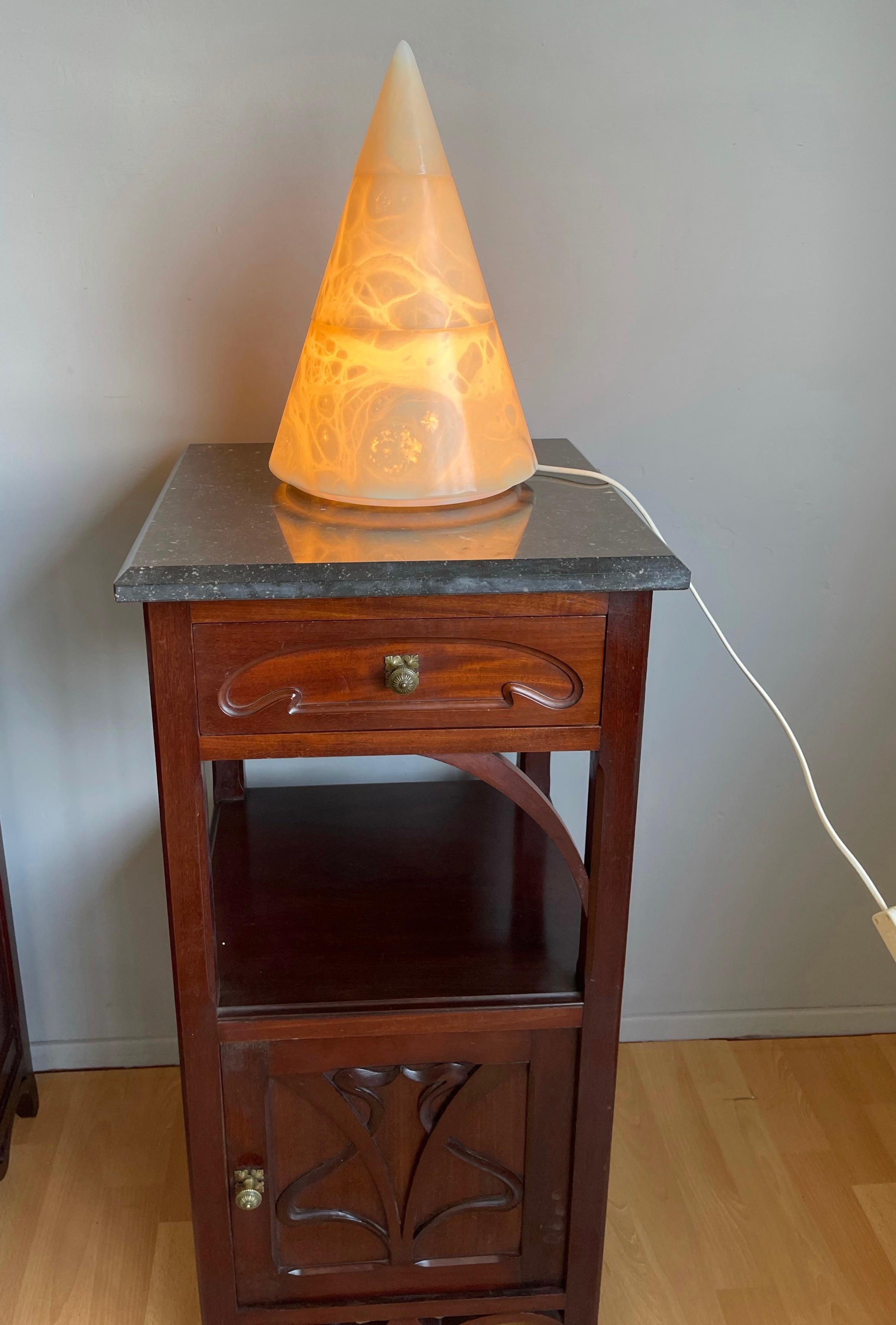 Unique Alabaster Conical Shape Table Lamp / Floor Lamp Light Fixture In Good Condition For Sale In Lisse, NL