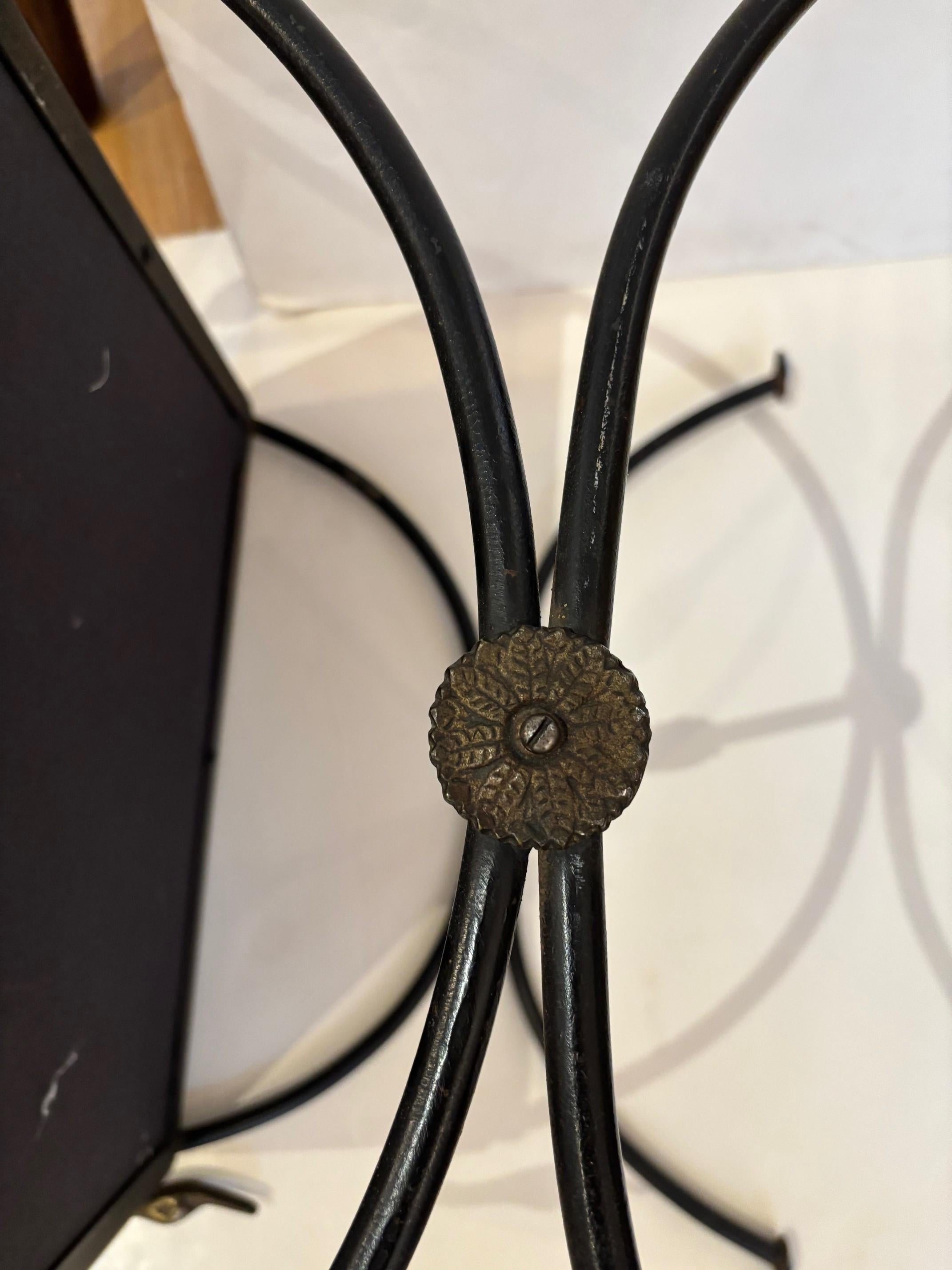 Banc unique en fer forgé à la main, détails en bronze moulé, tapissé de Fortuny en vente 8