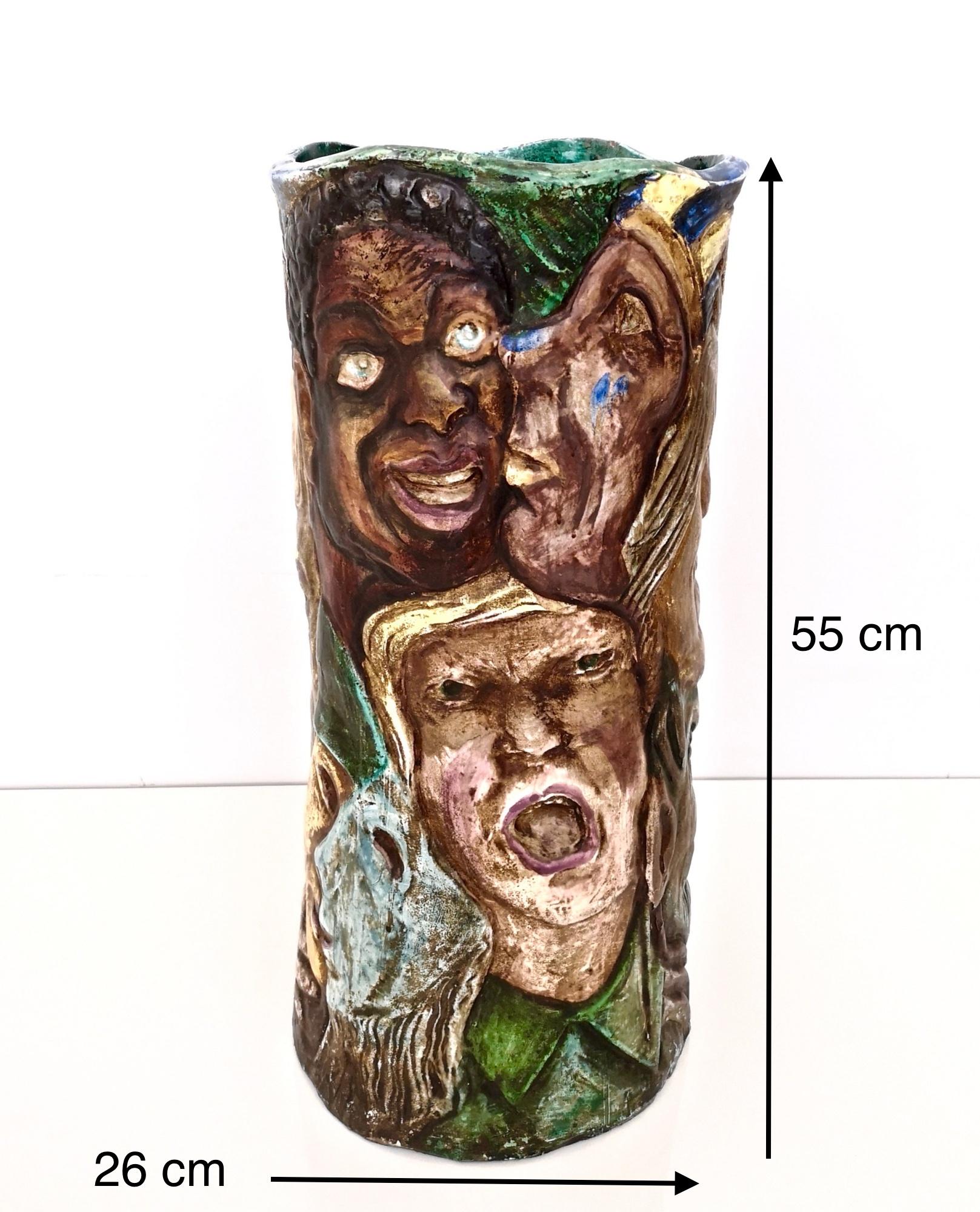 Unique Vintage Hand-Painted Vase with Faces Ascribable to Tullio d'Albisola For Sale 10