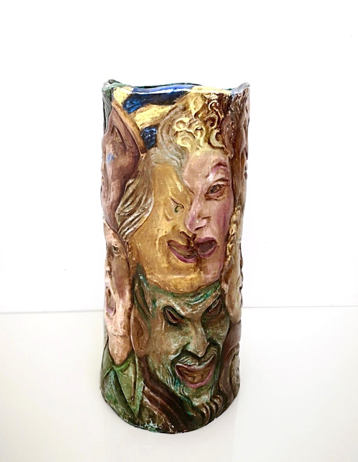 Unique Vintage Hand-Painted Vase with Faces Ascribable to Tullio d'Albisola In Excellent Condition For Sale In Bresso, Lombardy