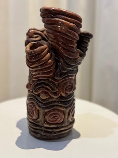 Einzigartige handgefertigte skulpturale Tonwirbel-Vase mit vier Öffnungen