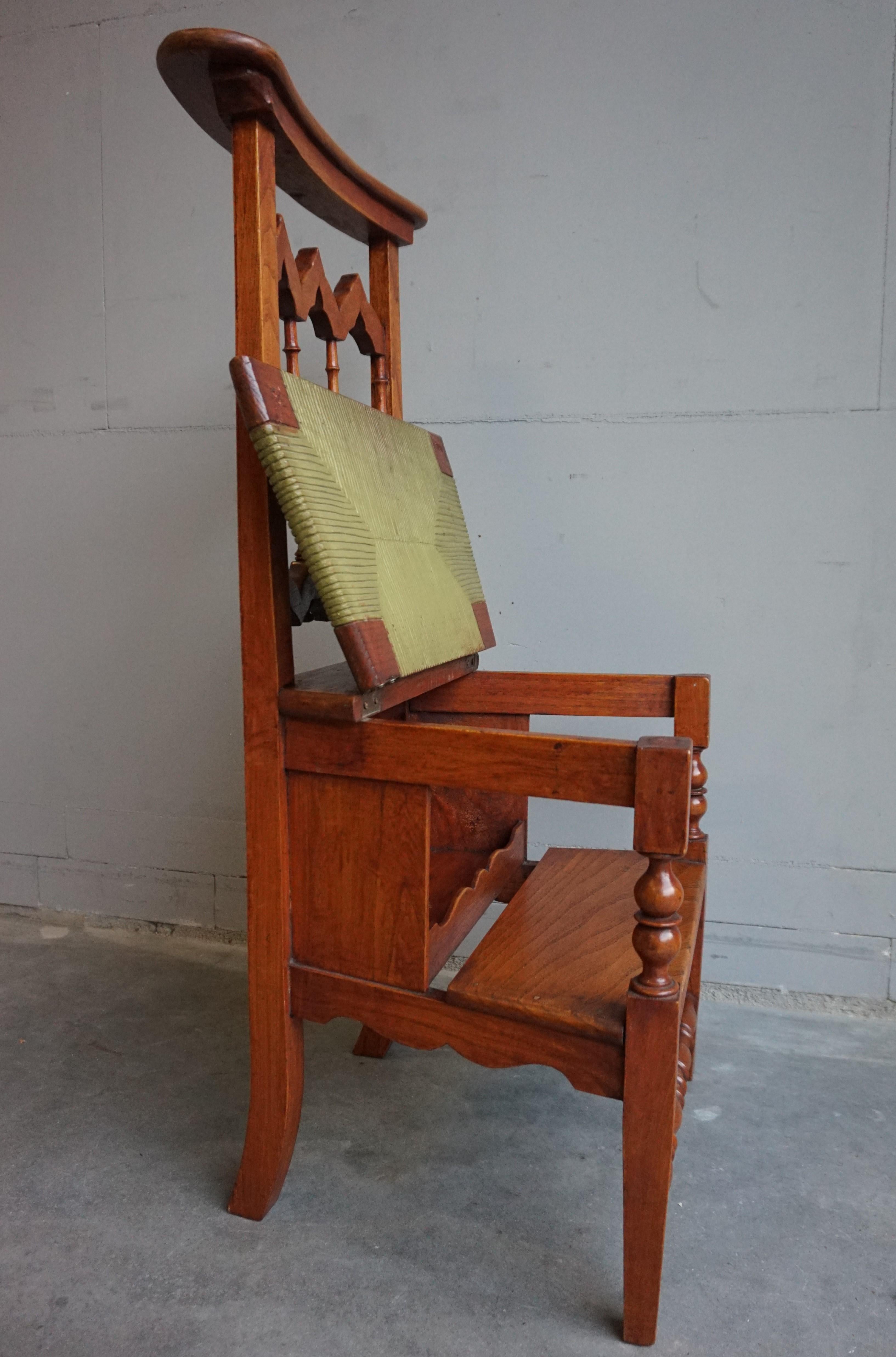Unique Handcrafted Elmwood Gothic Revival Monastery Library Step / Reading Chair In Good Condition For Sale In Lisse, NL