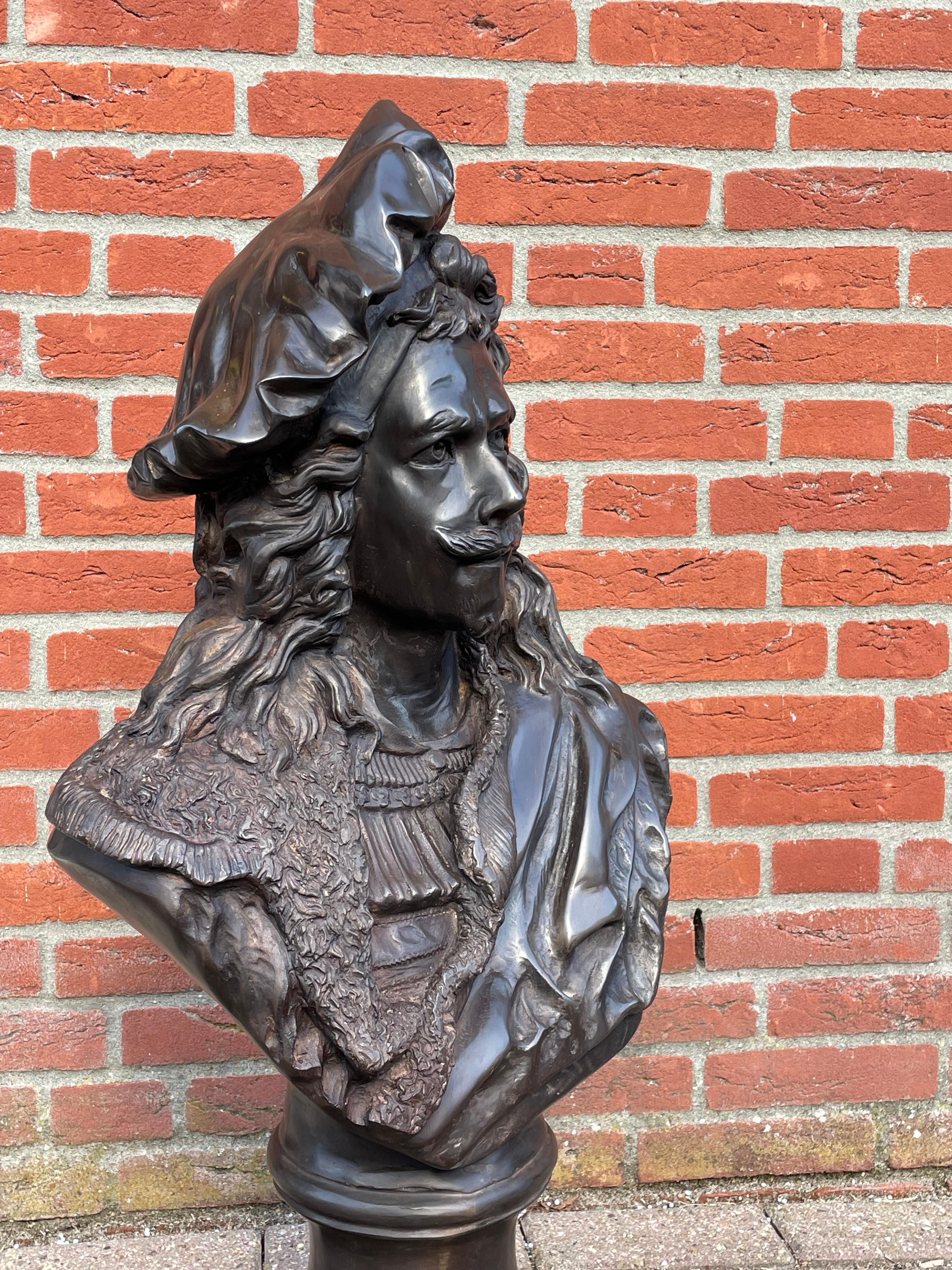 Unique & Handcrafted Enormous Bronze Bust Sculpture of Dutch Painter Rembrandt For Sale 6