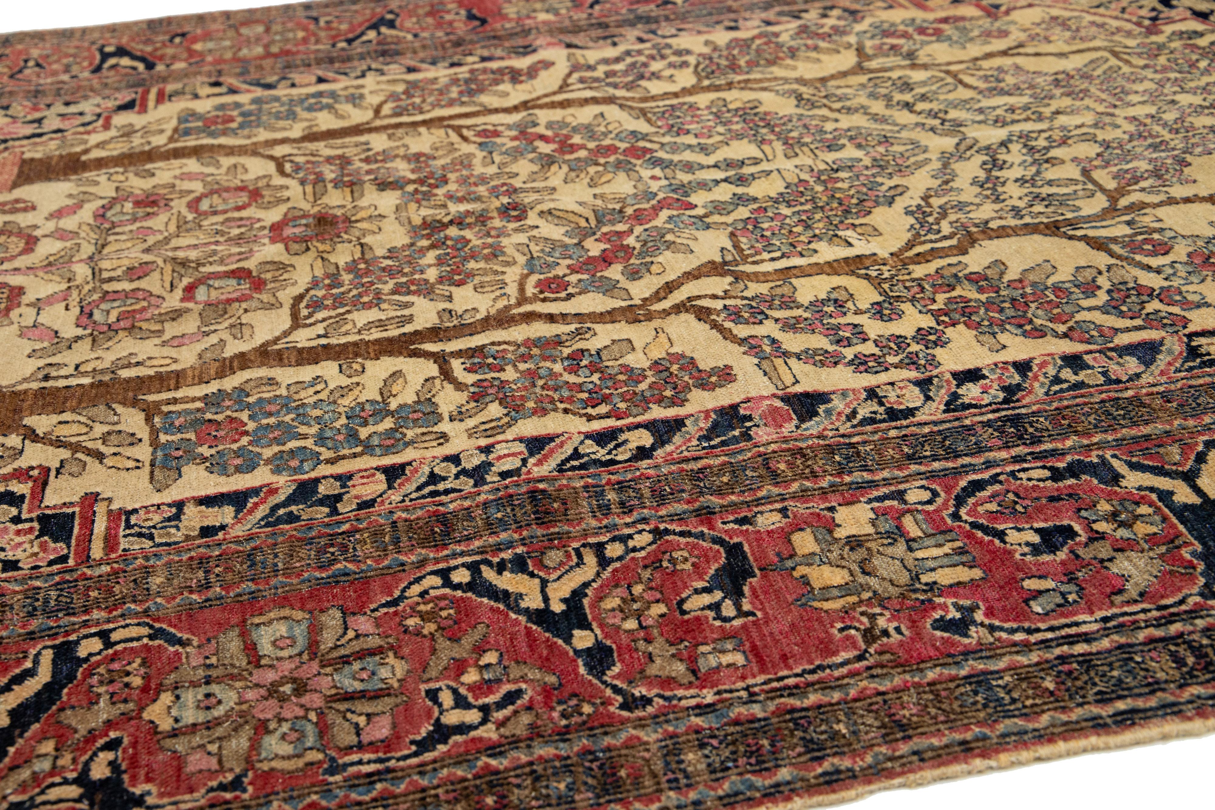 Einzigartiger handgefertigter antiker persischer Isfahan-Wollteppich in Hellbraun mit Allover-Design (Handgeknüpft) im Angebot