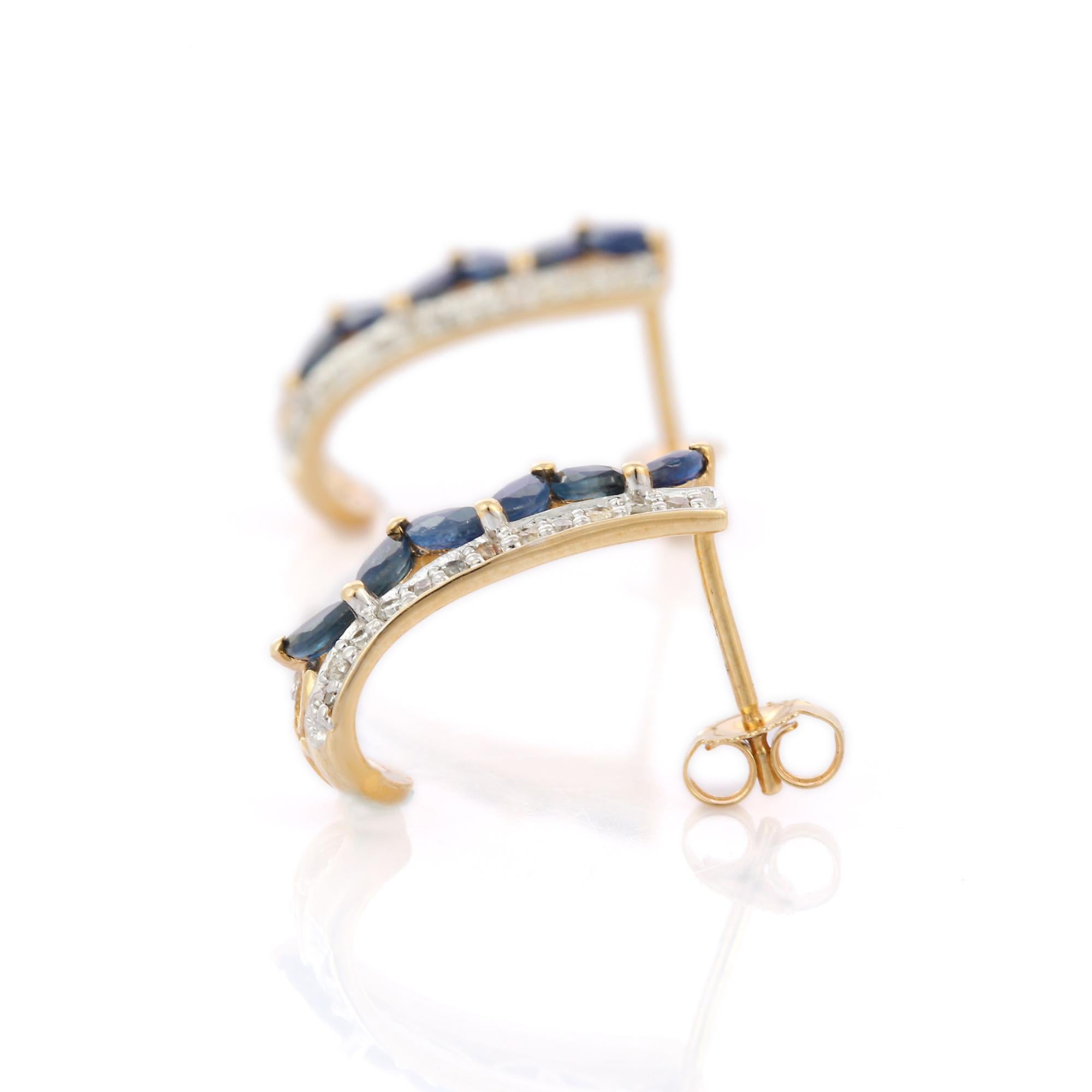 Contemporary Unique Handmade Blue Sapphire and Diamond Stud Earrings in 14K Yellow Gold For Sale