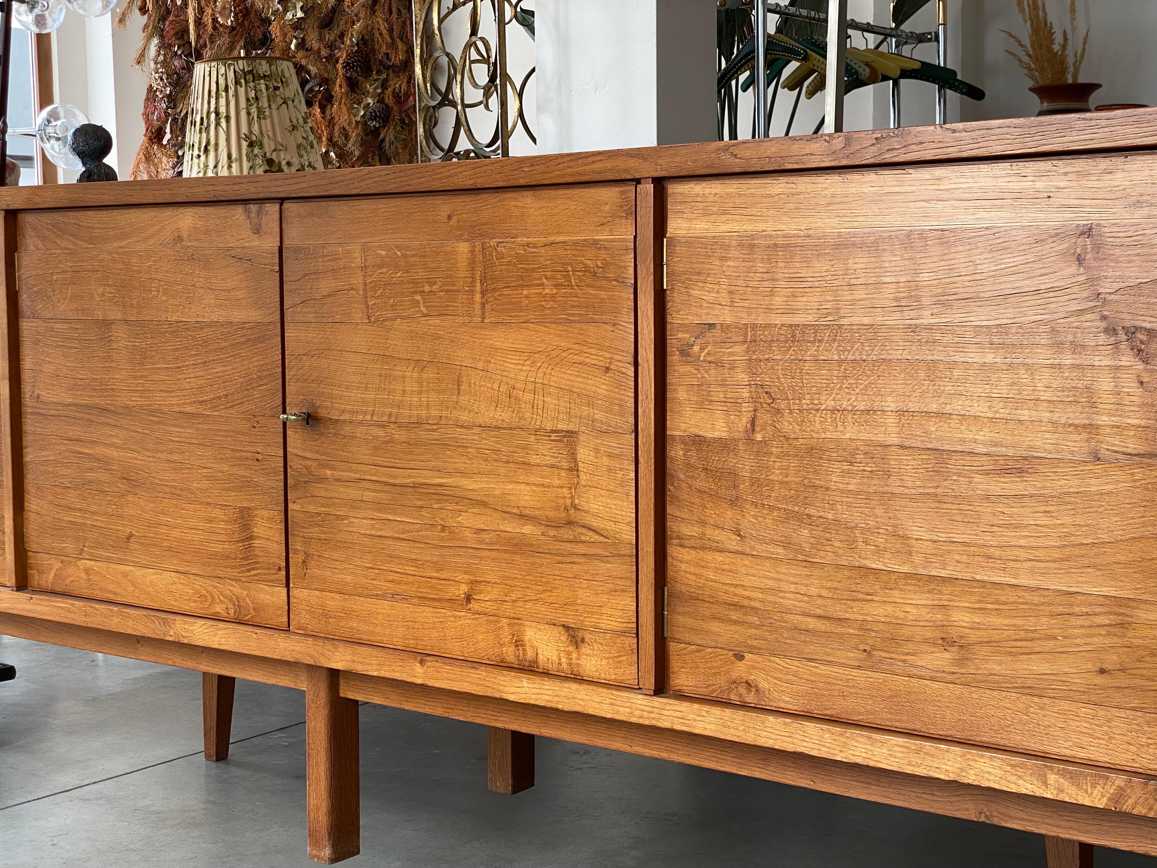 Unique Handmade Brutalist Oak Large Sideboard 1950's, Belgium In Good Condition In Antwerp, BE