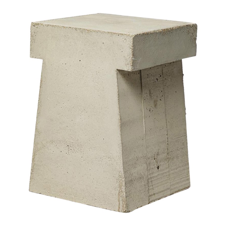 unique handmade grey concrete stool 21th century design by Les Usagers 30 cm