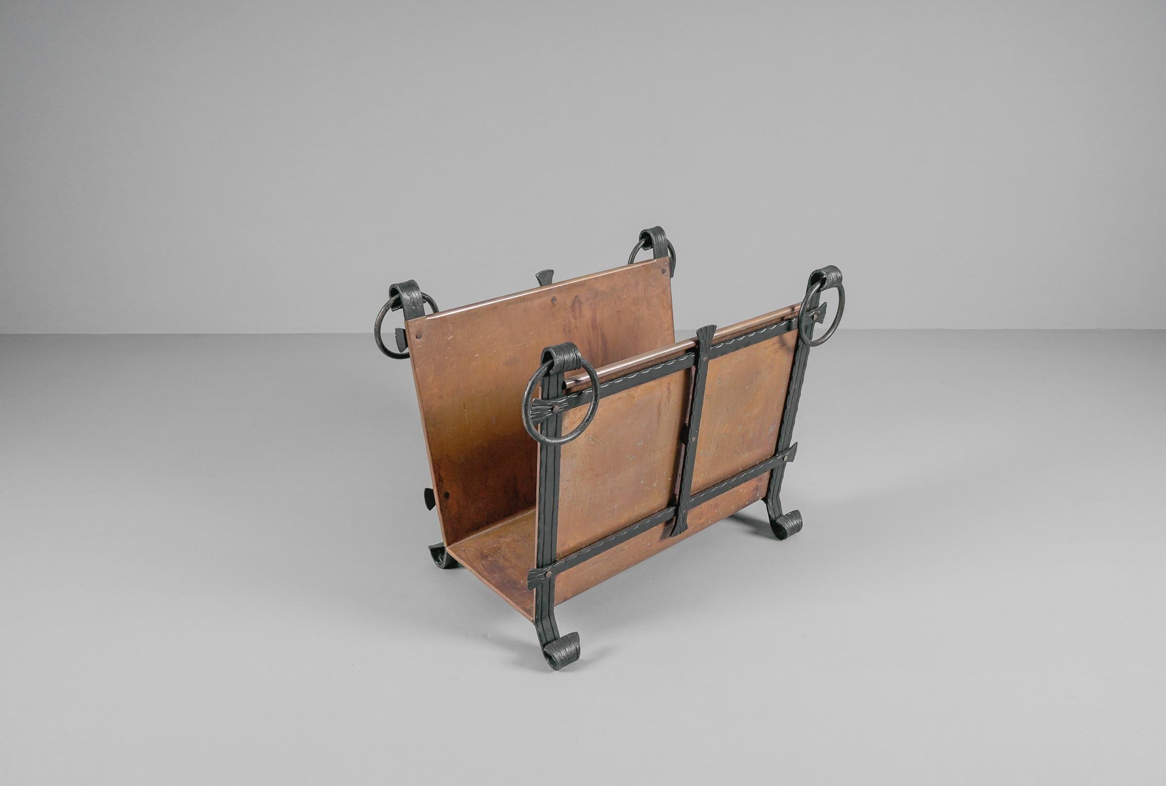 Regency Unique Handmade Wrought Iron and Copper Firewood Holder, 1970s, Italy