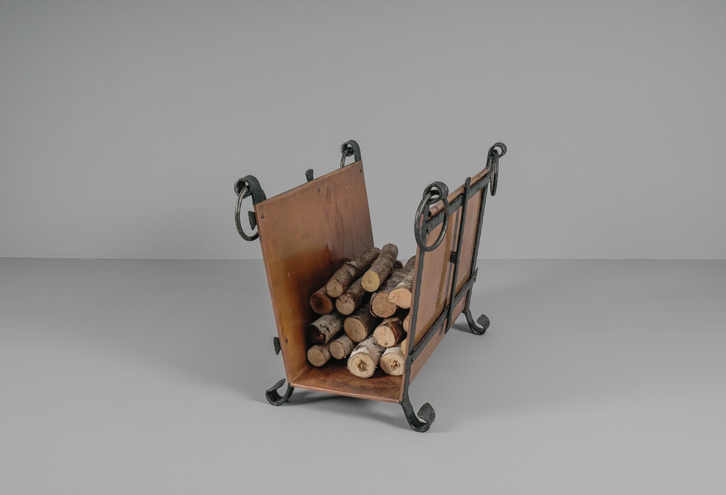 German Unique Handmade Wrought Iron and Copper Firewood Holder, 1970s, Italy