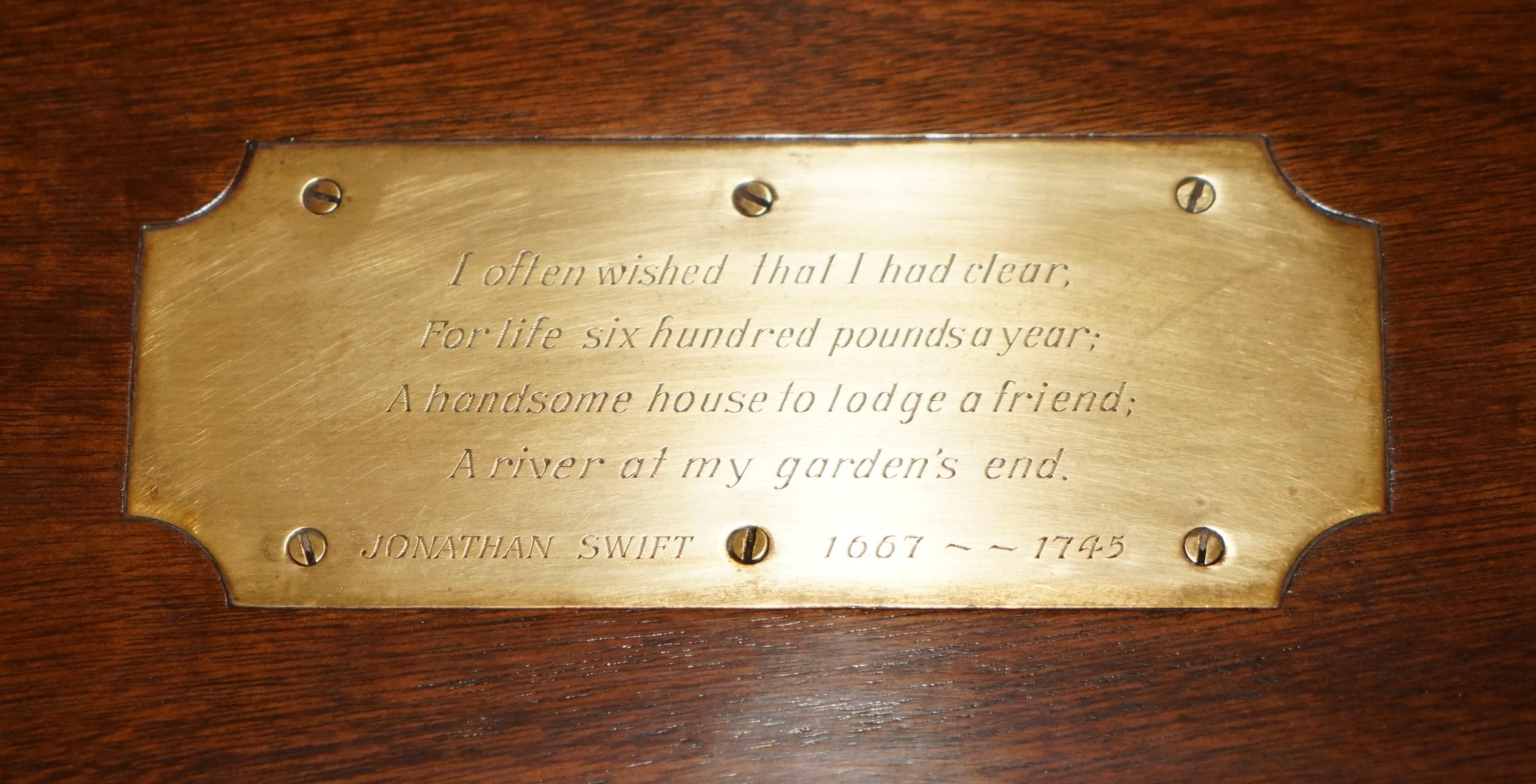 UNIQUE HARRODS KENNEDY COFFEE TABLE WiTH JONATHAN SWIFT 1667-1745 POEM ENGRAVED For Sale 1