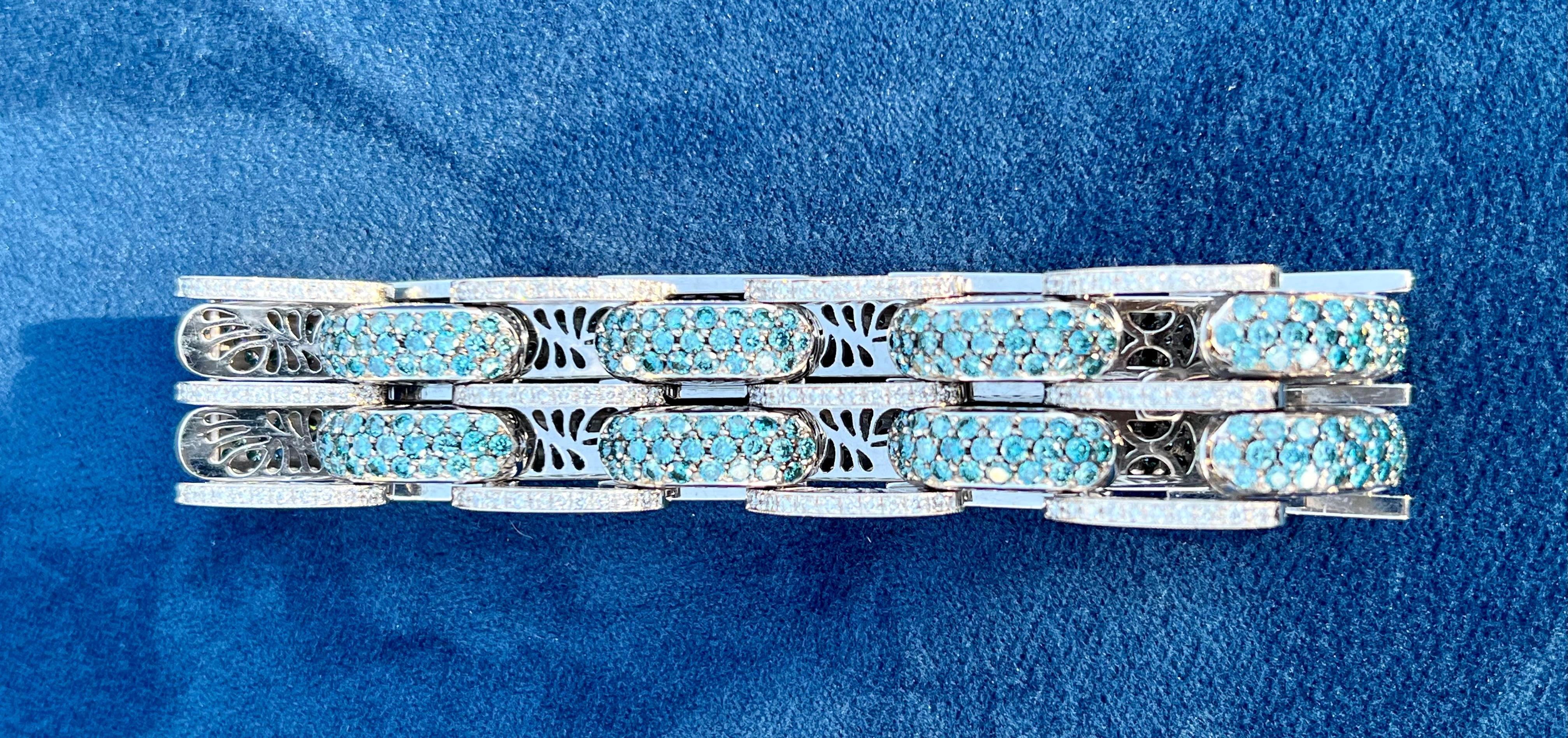 Modern Unique Heavy 18K White Gold 22 Carat Fancy Blue and White Diamond Link Bracelet