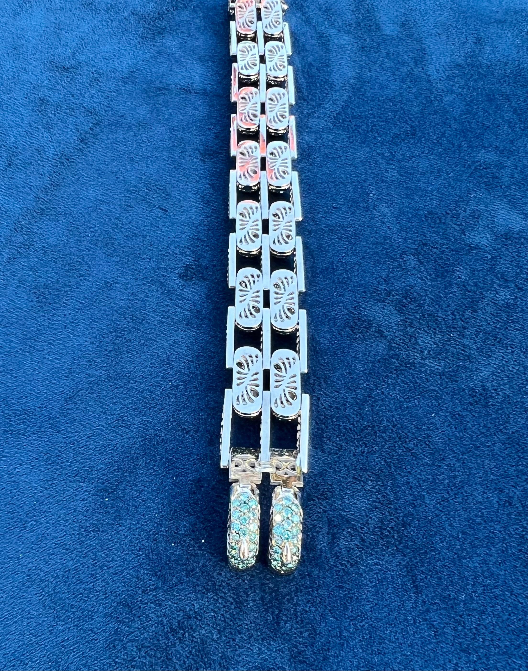 Round Cut Unique Heavy 18K White Gold 22 Carat Fancy Blue and White Diamond Link Bracelet