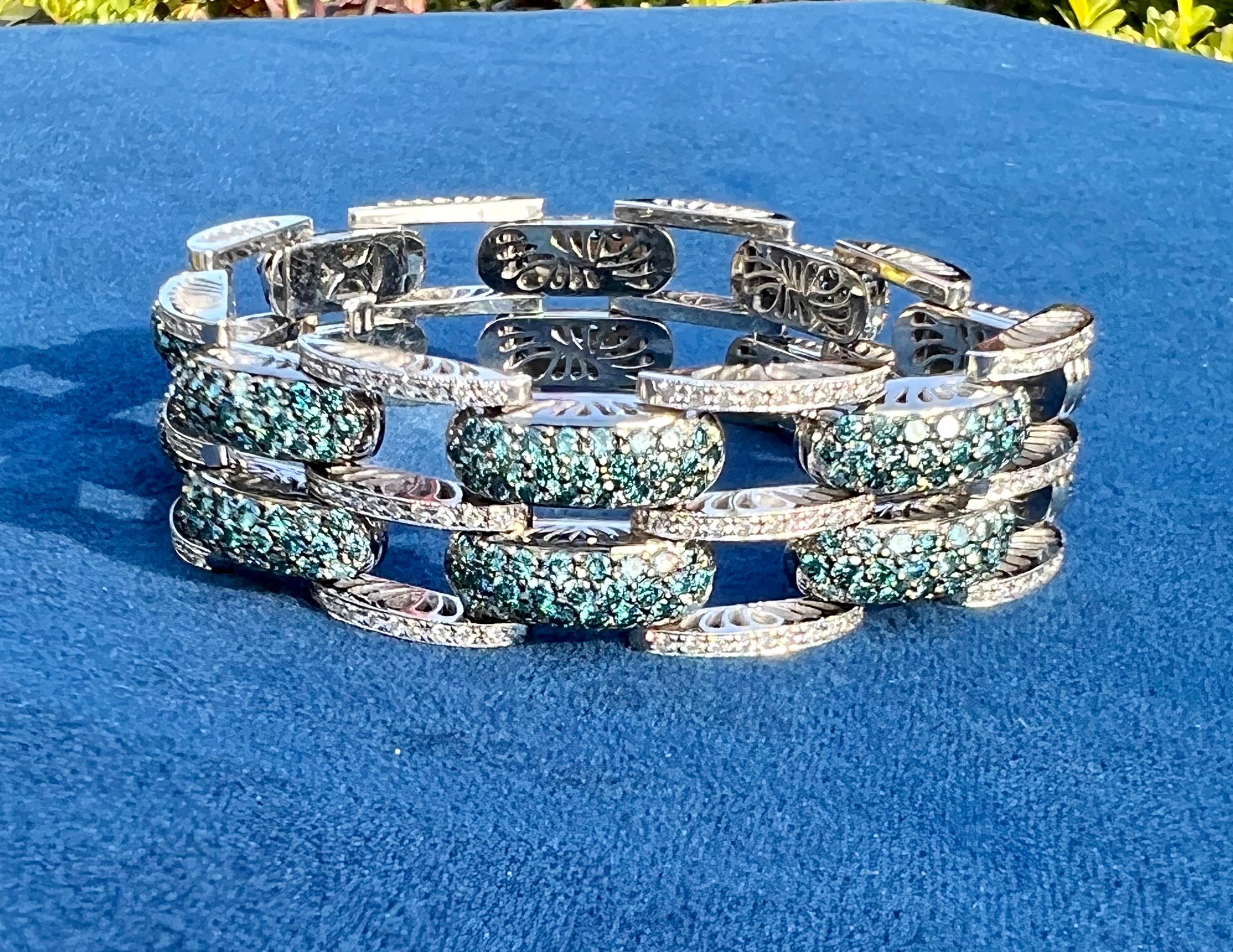 Unique Heavy 18K White Gold 22 Carat Fancy Blue and White Diamond Link Bracelet In Excellent Condition In Tustin, CA
