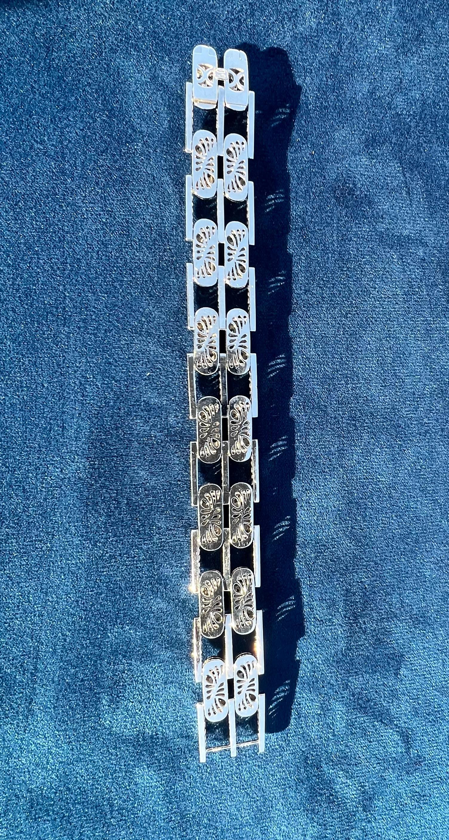 Unique Heavy 18K White Gold 22 Carat Fancy Blue and White Diamond Link Bracelet 1