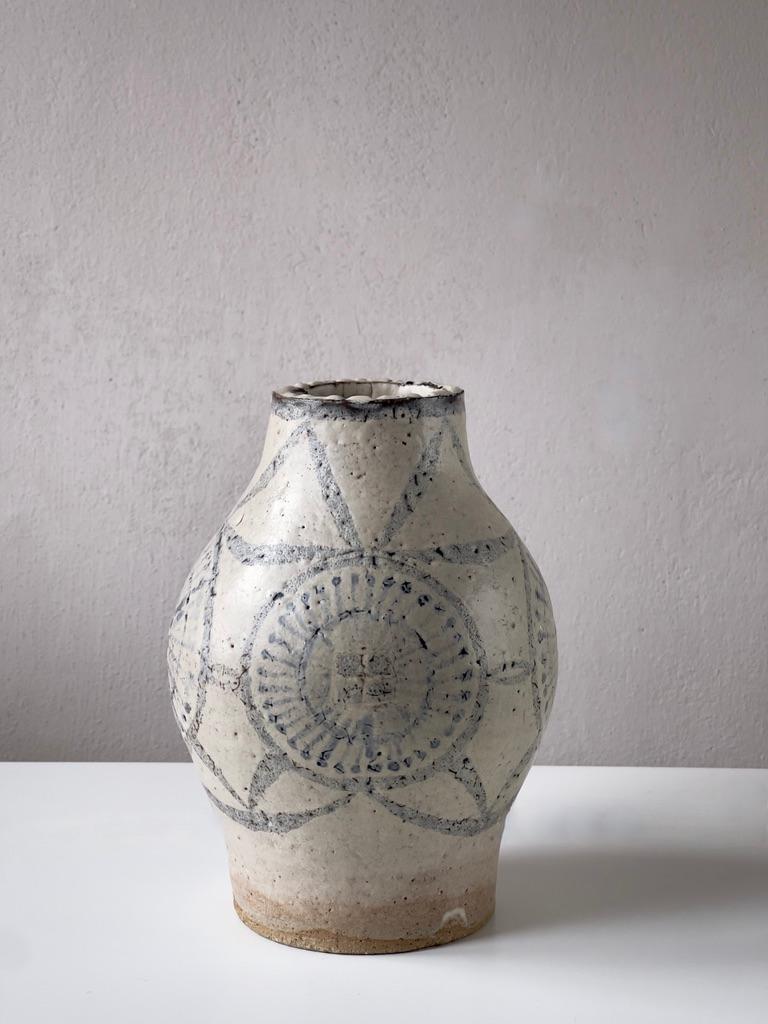 Hand-Crafted Unique heavy danish stoneware vase with beige glaze and faded blue decoration. For Sale