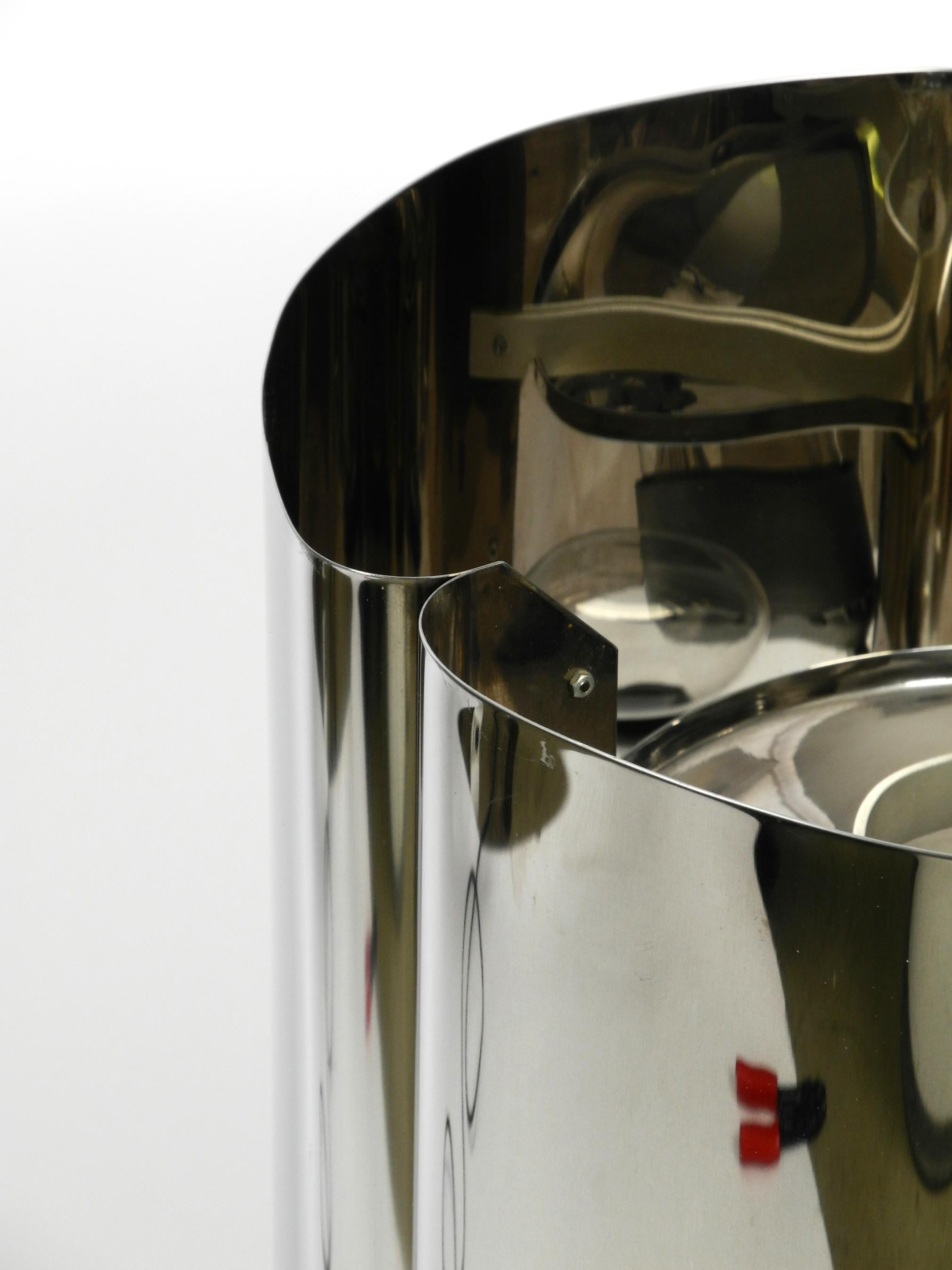 Lampe de table unique, lourde et massive XXL des années 1970 en métal chromé avec abat-jour en métal en vente 9
