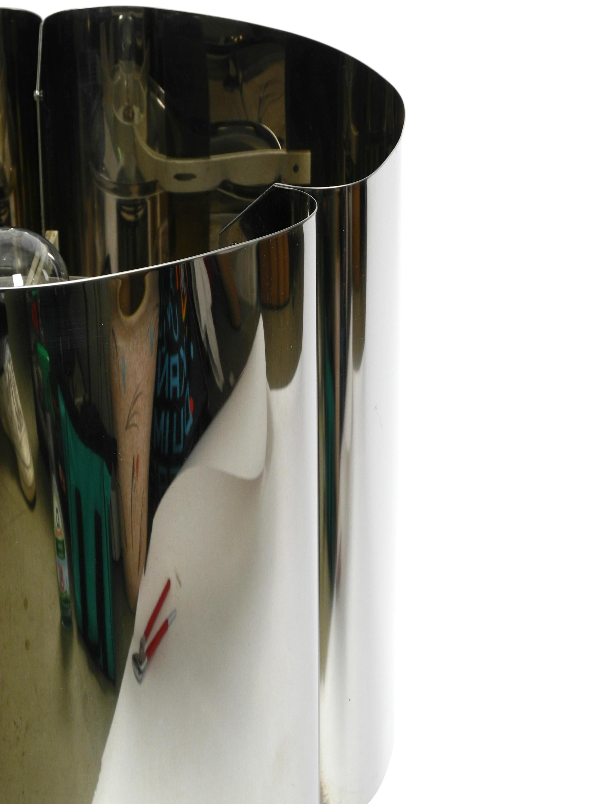 Lampe de table unique, lourde et massive XXL des années 1970 en métal chromé avec abat-jour en métal en vente 10