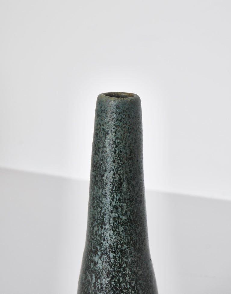 Unique High Blue Stoneware Vase by Ole Bjørn Krüger, 1960s Danish Modern For Sale 1