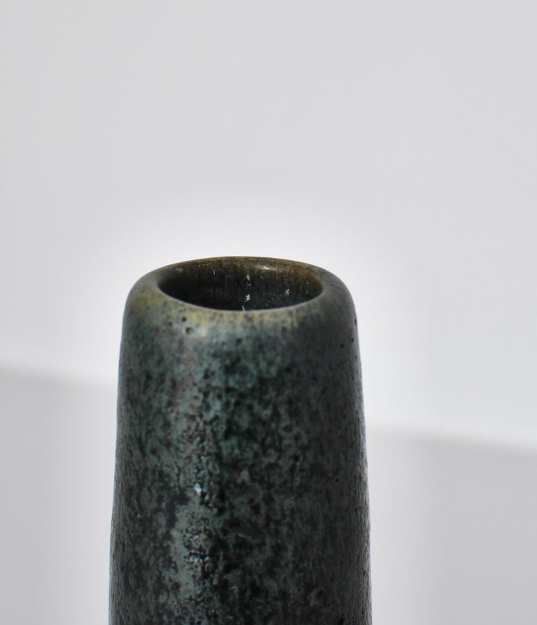 Unique High Blue Stoneware Vase by Ole Bjørn Krüger, 1960s Danish Modern For Sale 3