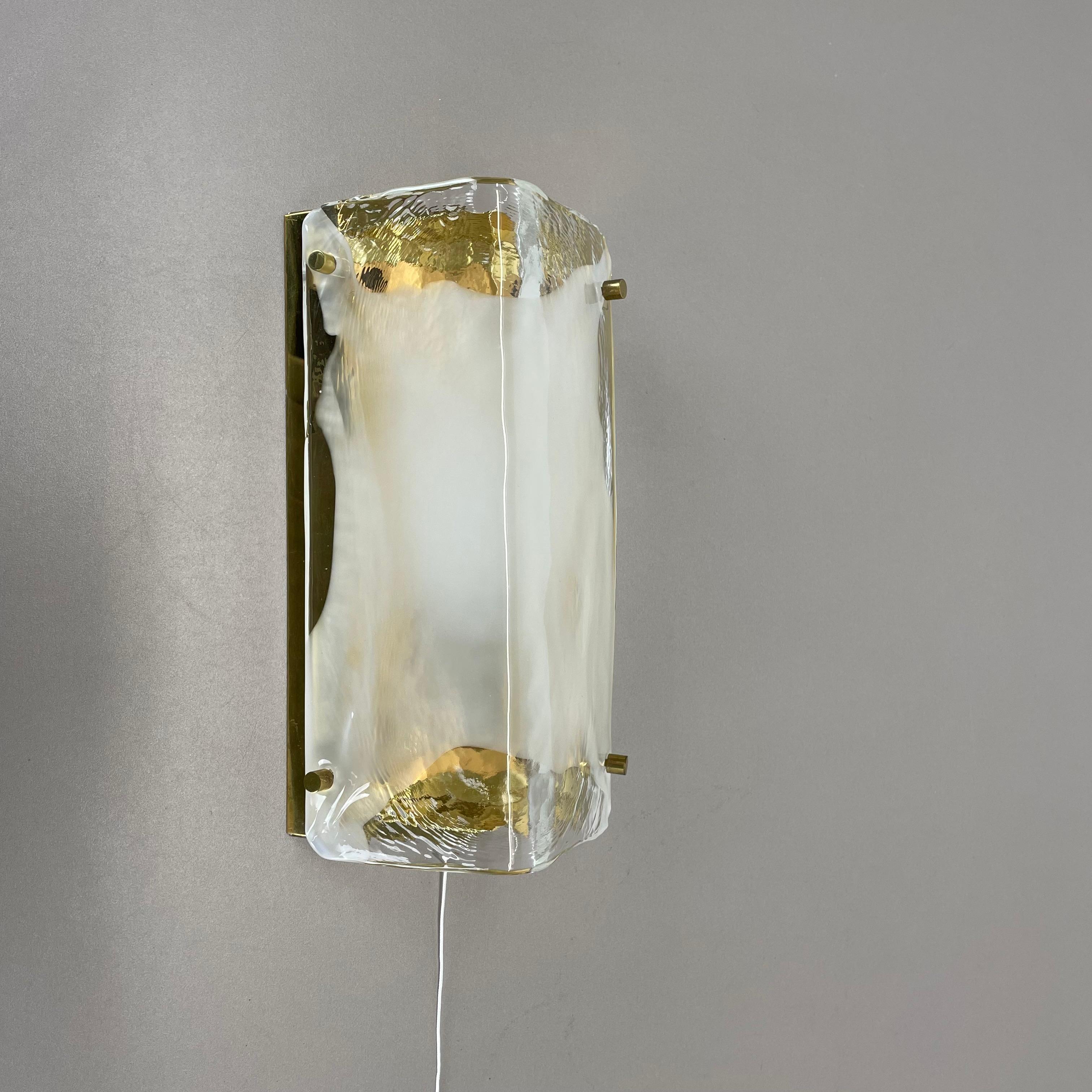 unique Hollywood Regency MURANO Glass Wall Light Made by Kalmar Lights, 1960s In Good Condition For Sale In Kirchlengern, DE