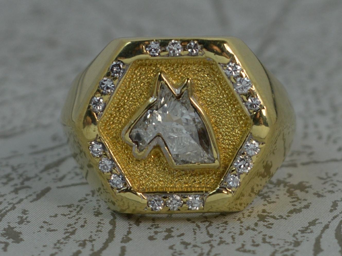 Unique Horse Head Cut Natural Diamond 18 Carat Gold Ring 3