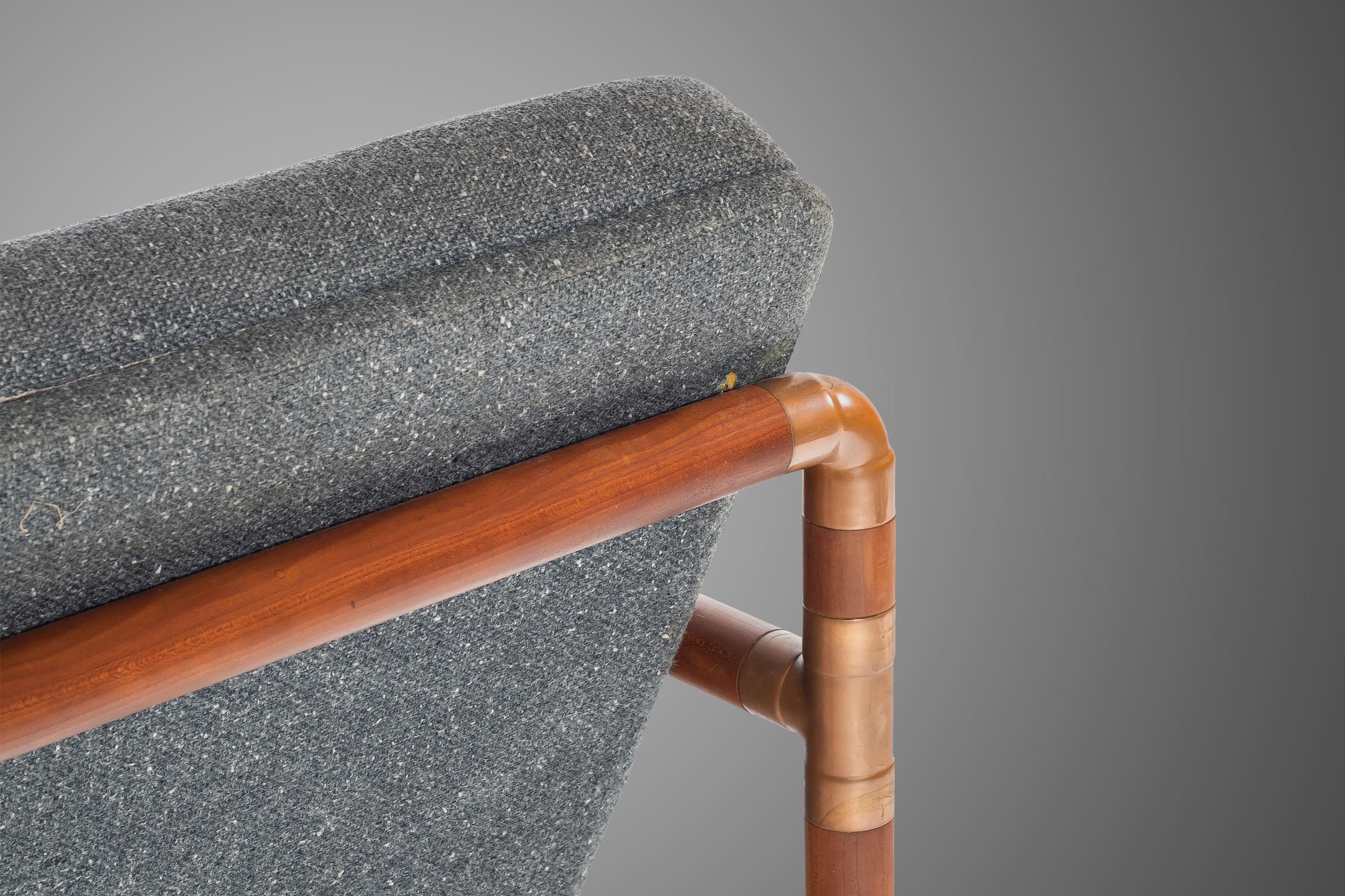 Chaise longue industrielle unique en laiton et noyer avec revêtement en tweed gris, États-Unis en vente 8