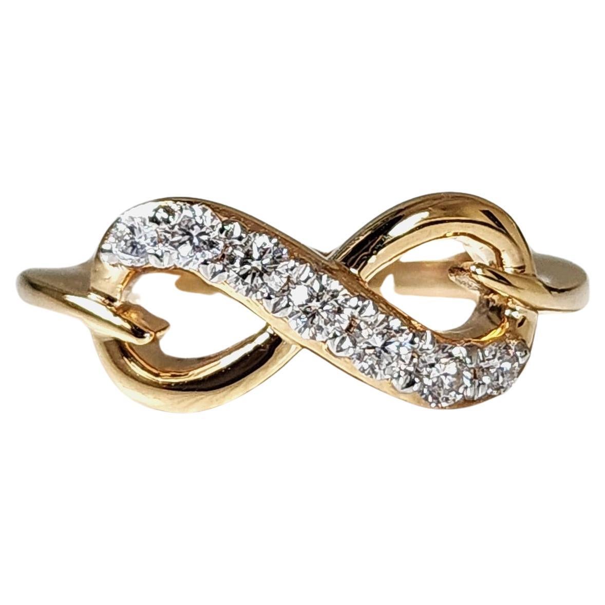 Anello di fidanzamento Infinity Moissanite 925 in argento Sterling, regalo di nozze unico. 

A.R.P. T.I..

Tutti gli articoli sono personalizzati su ordinazione. Il tempo di attesa è di circa 6-10 giorni lavorativi. La situazione può cambiare