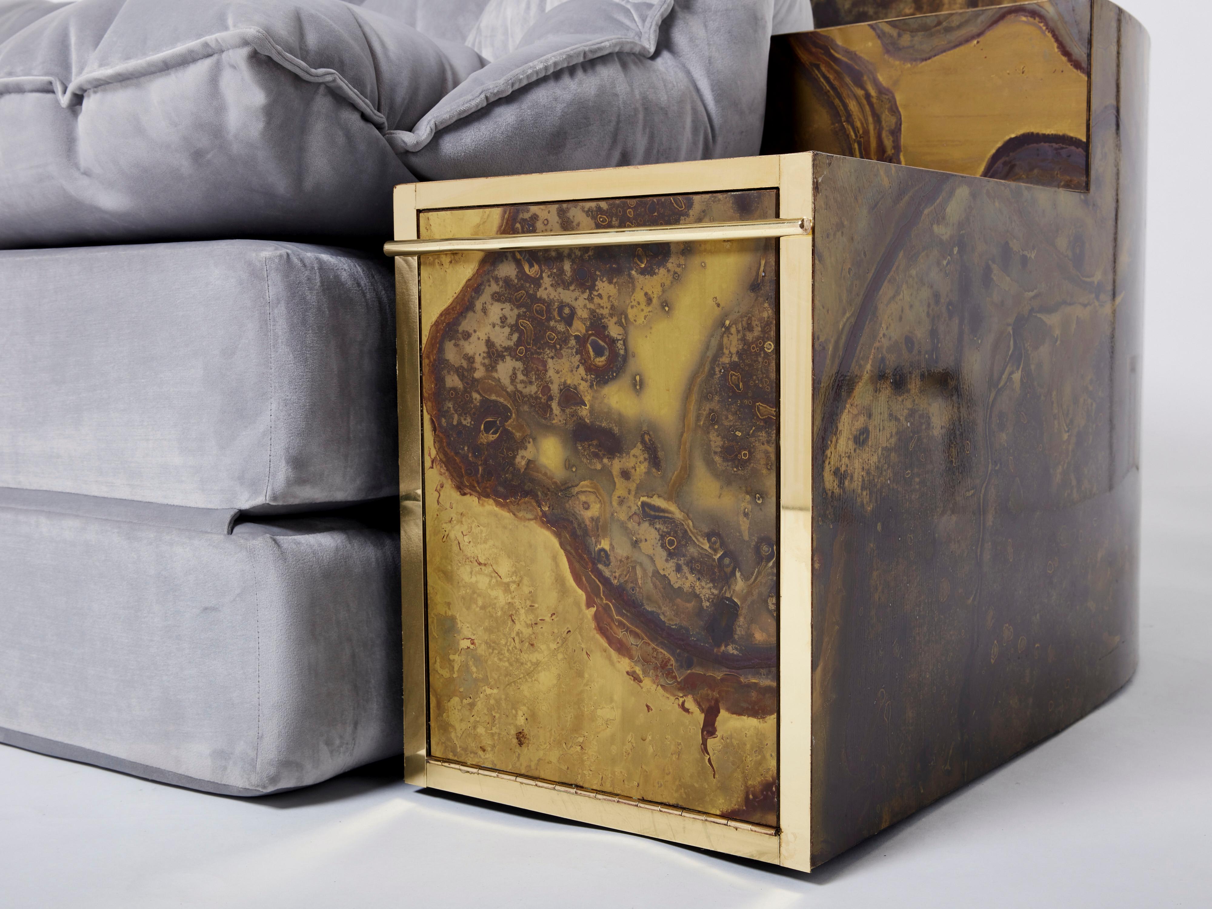 Unique Isabelle Richard Faure Oxidized Brass Velvet Sofa Bed, 1970s For Sale 1