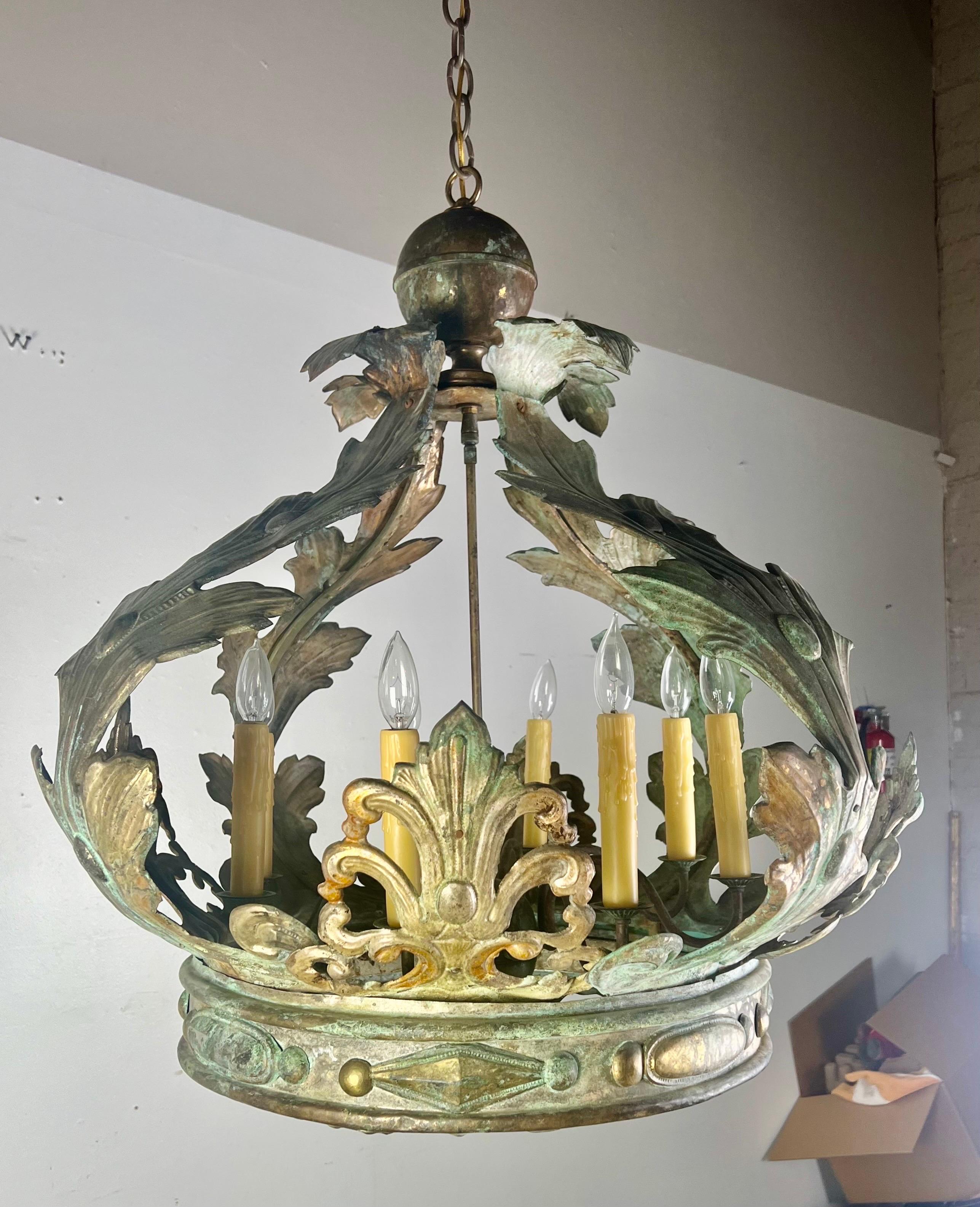 Unique Italian  Crown 8-Light Chandelier C. 1900's In Distressed Condition In Los Angeles, CA
