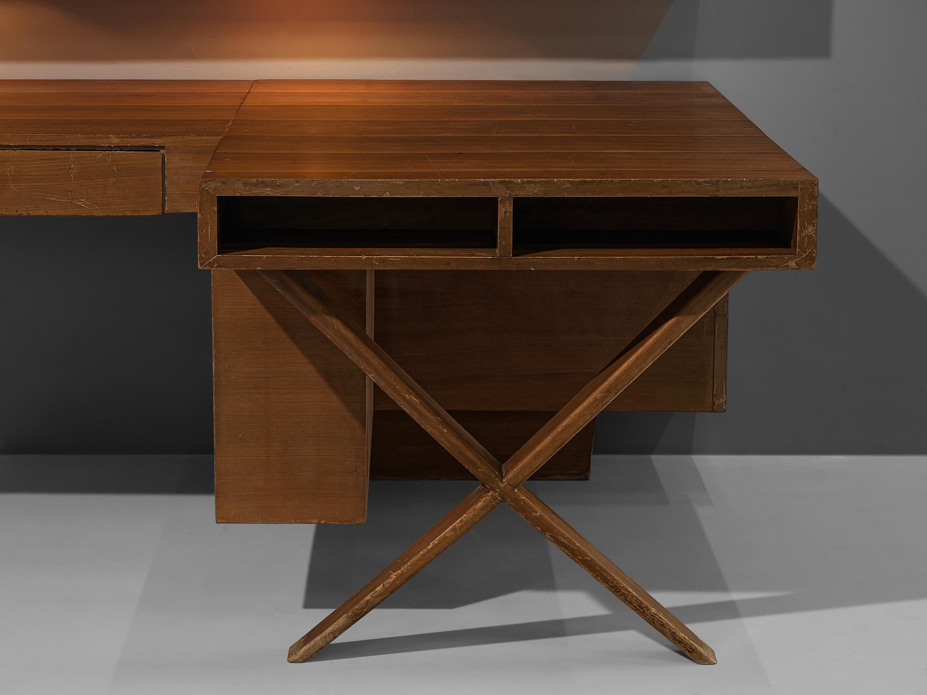 Unique Italian Double Desk with Wall-Shelf in Walnut with Marquetry For Sale 1