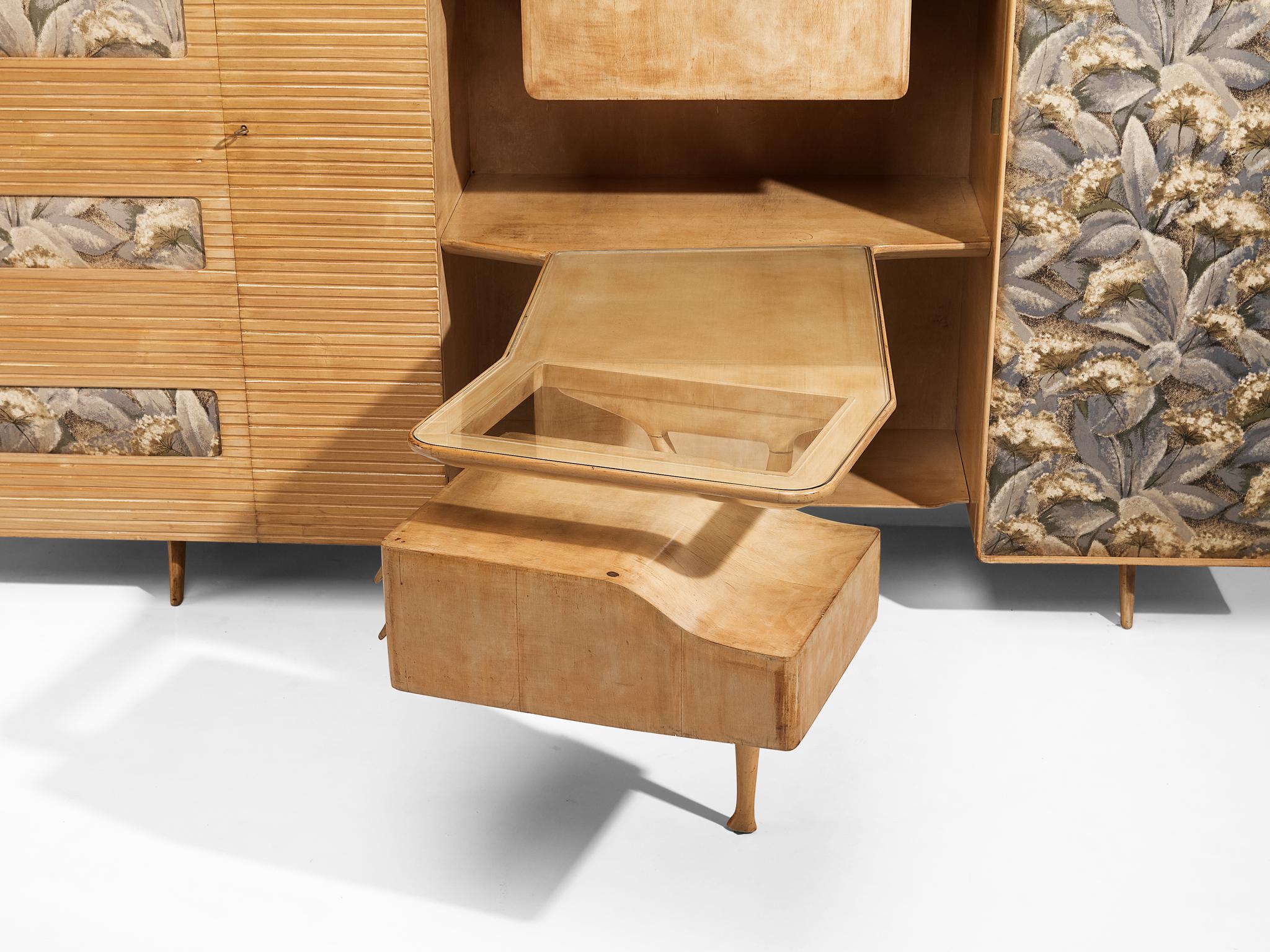 Unique Italian Large Wall Unit with Writing Desk in Maple and Birch For Sale 4