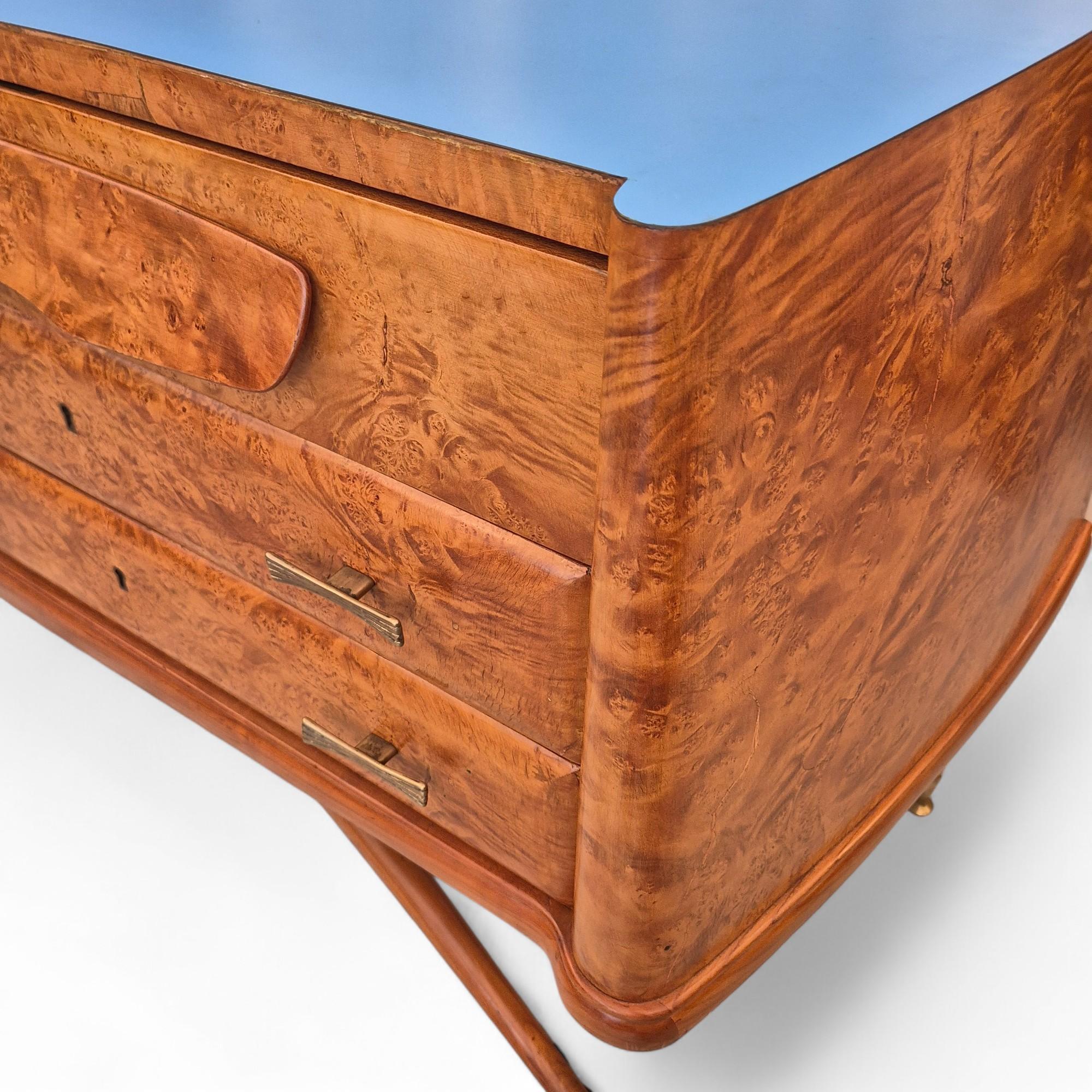 Ottone Credenza in radica di olmo di Vittorio Dassi, unica nel suo genere, moderna e di metà secolo. in vendita