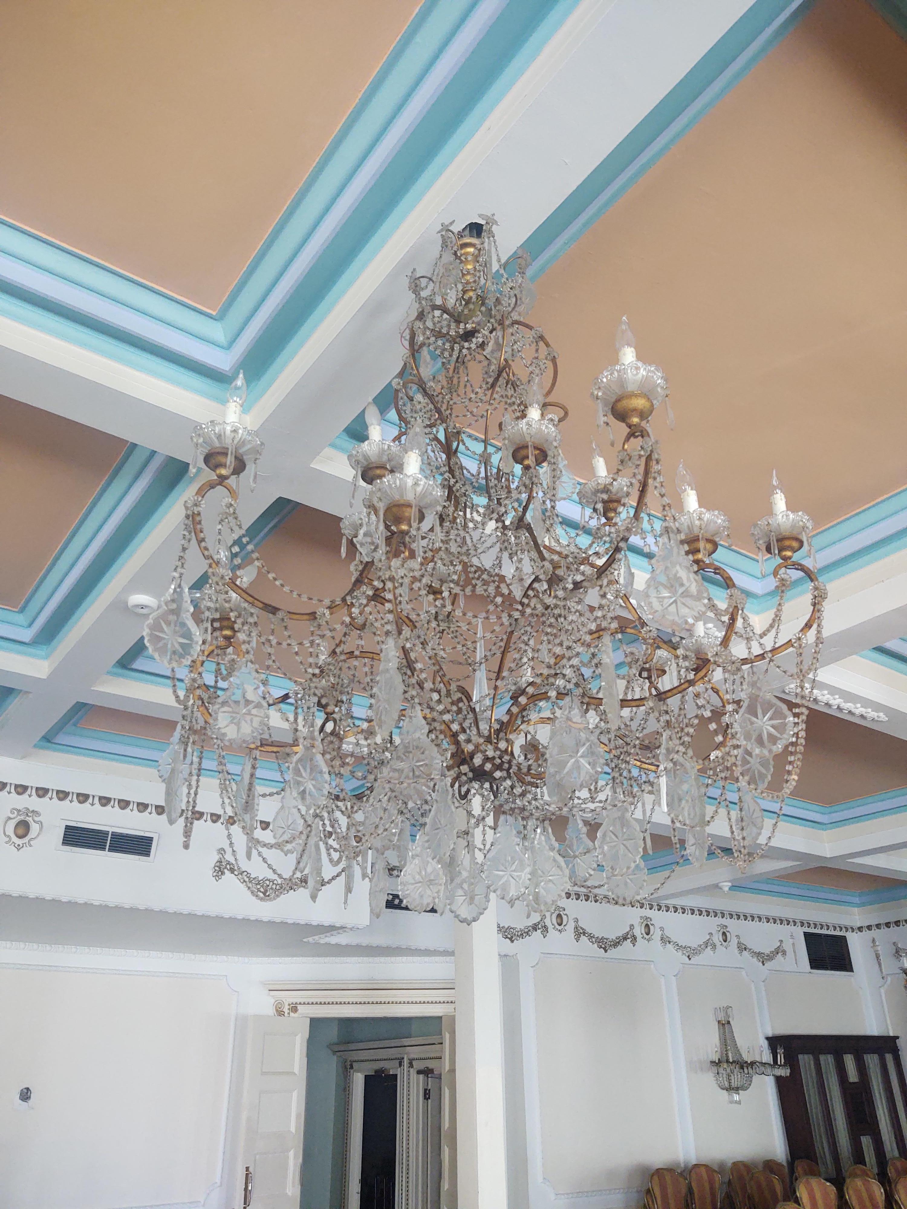 Unique Italian Wood Gilded Iron Beaded Crystal Chandelier w/ 18 Lights For Sale 13