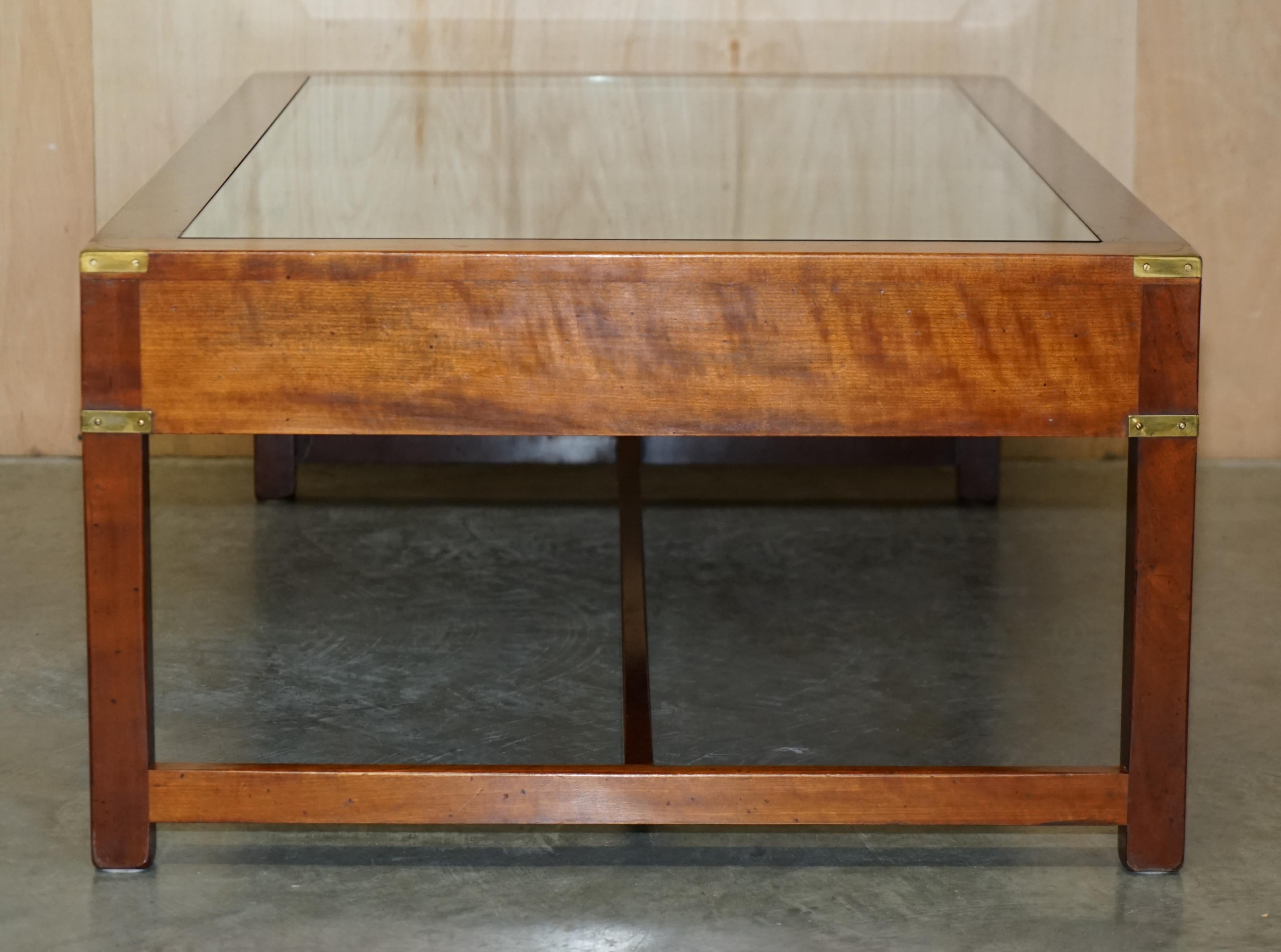 Unique Kennedy Showcase Display Military Campaign Hardwood & Glass Coffee Table For Sale 13