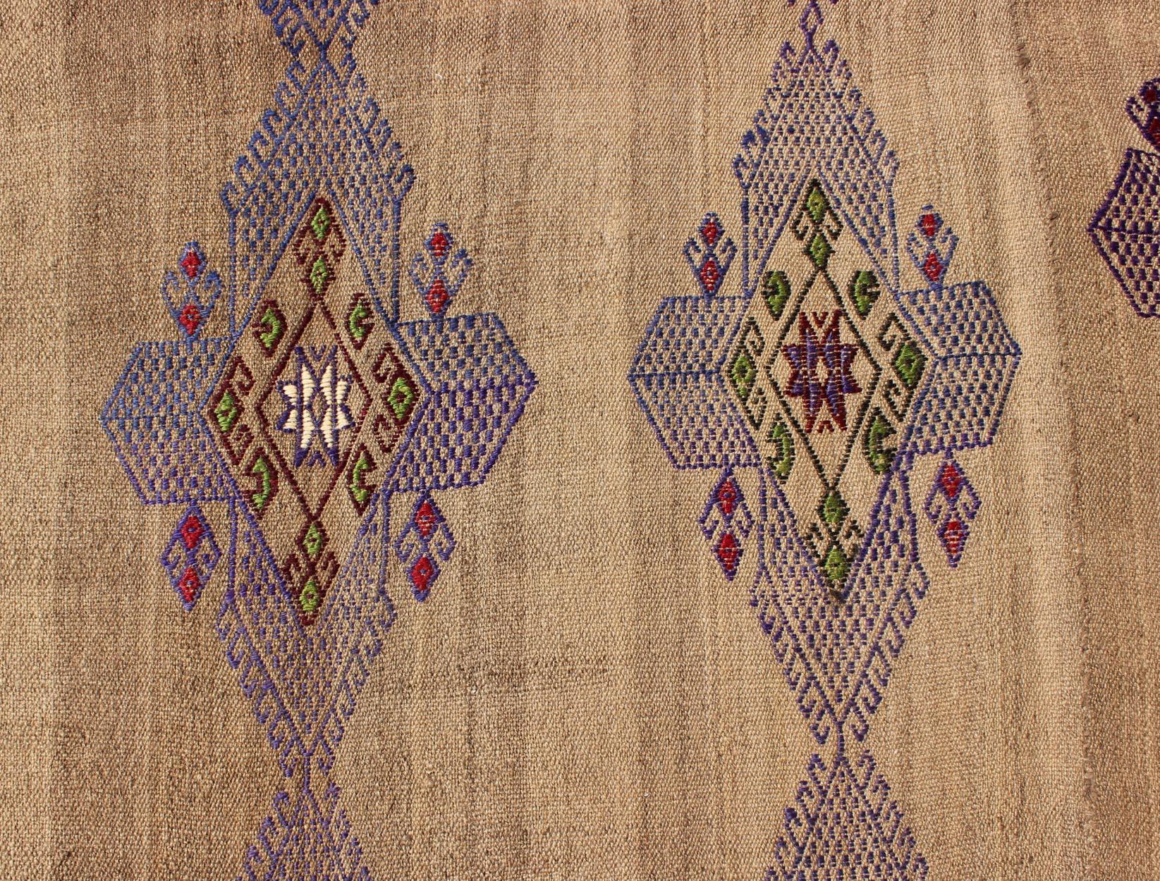 Turkish Kilim Hand Woven Embroidered Purple Diamonds on a Tan Background In Good Condition For Sale In Atlanta, GA