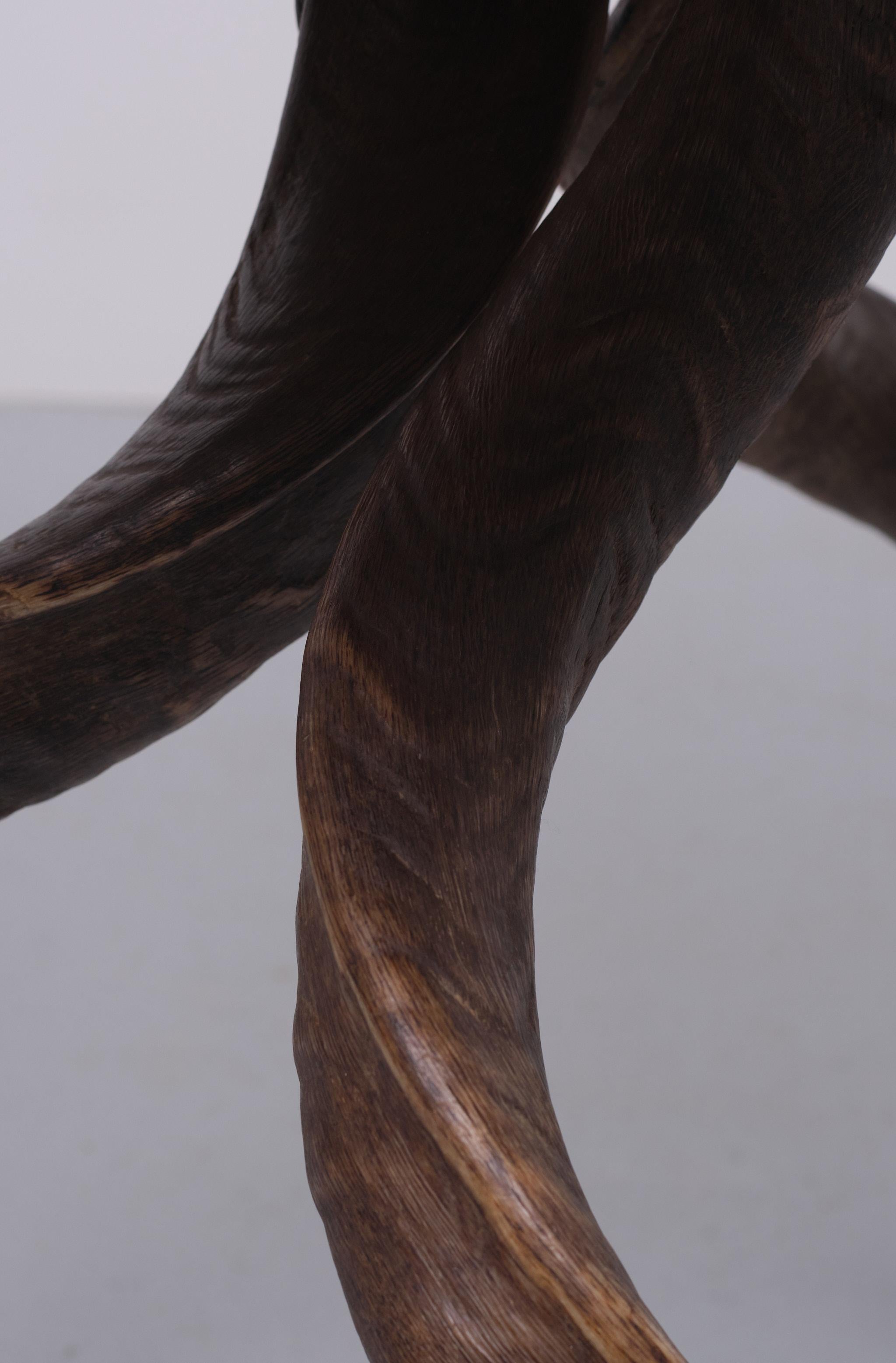 Einzigartiger, einmaliger Beistelltisch. Buchenholzplatte kommt Breite Porcupine Spines Intarsie 
und Kudu Horn Beine. Toll aussehender Tisch. afrika der 1970er Jahre.