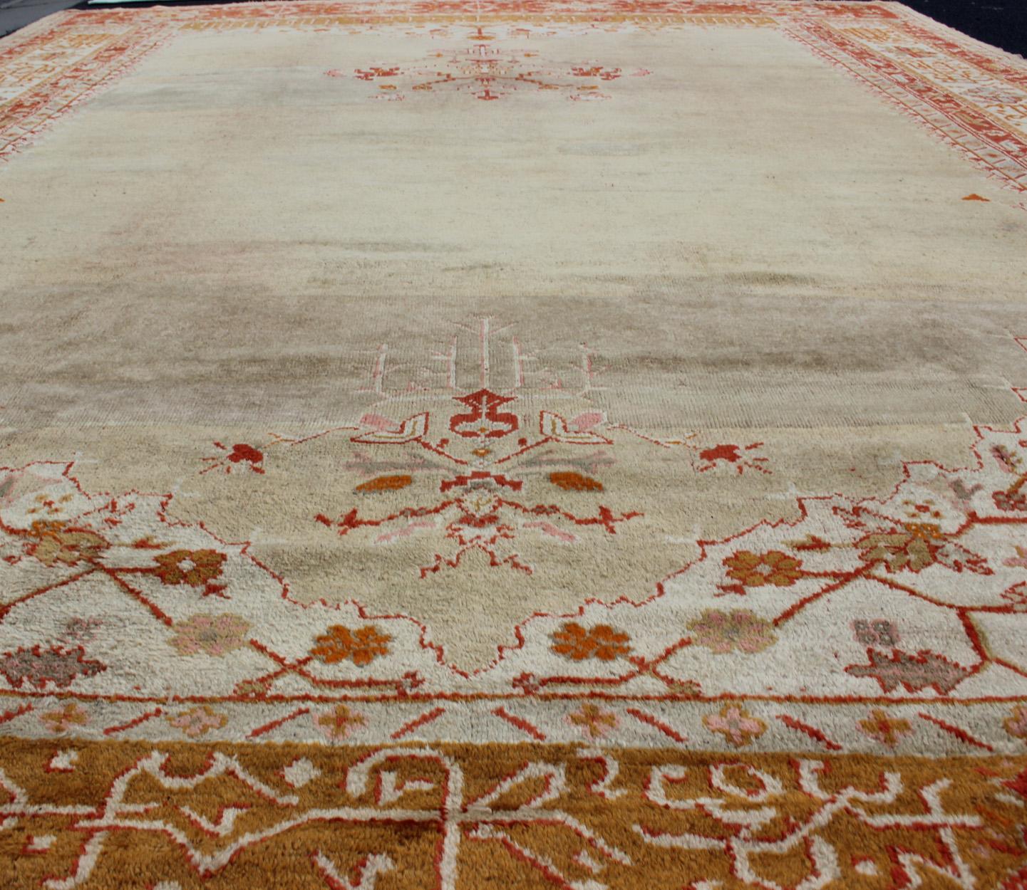 Large Antique Oushak Rug in Taupe / Light Green Background and Red Border For Sale 2