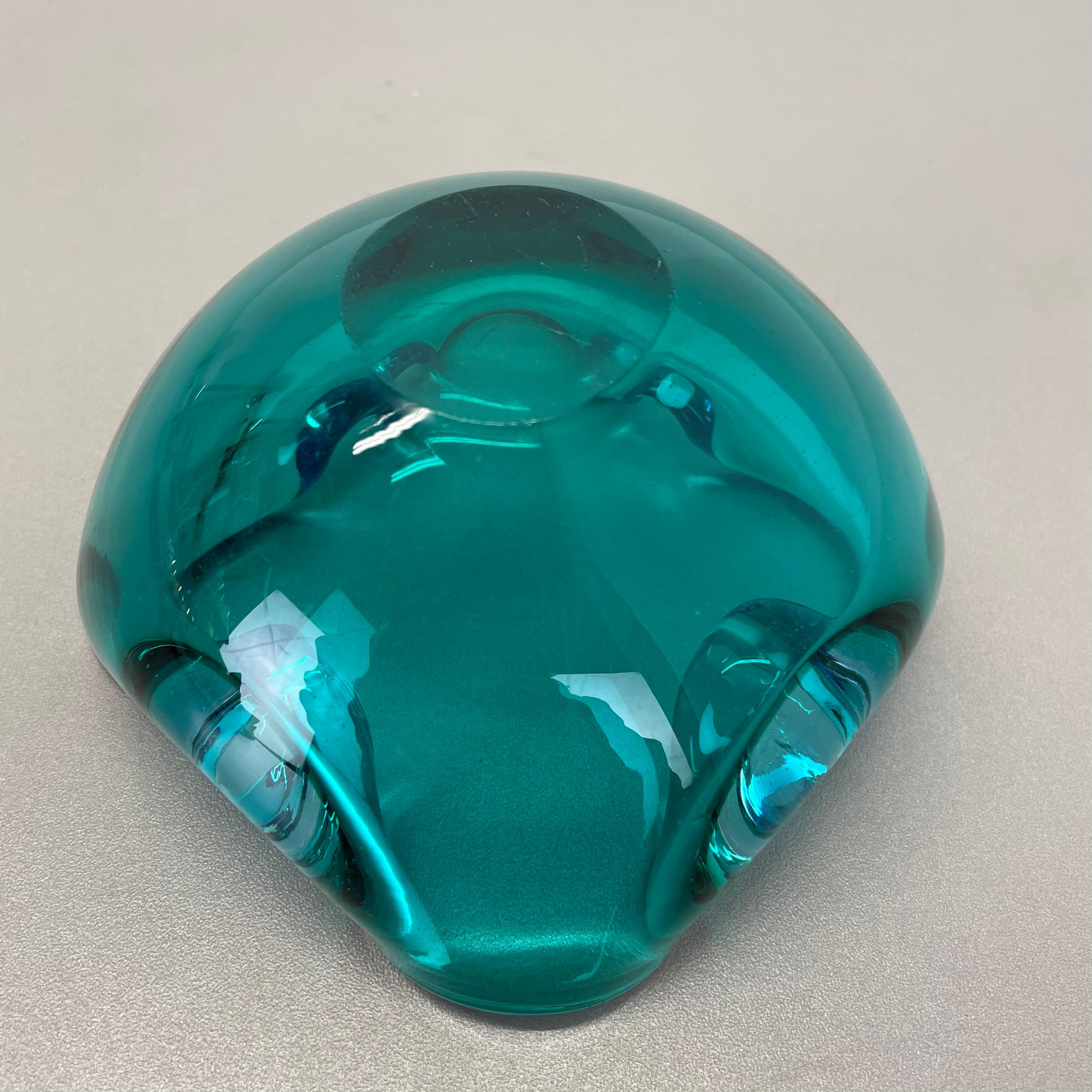 unico Grande ciotola in vetro di Murano blu multicolore Elemento Conchiglia Italia, 1970 in vendita 8
