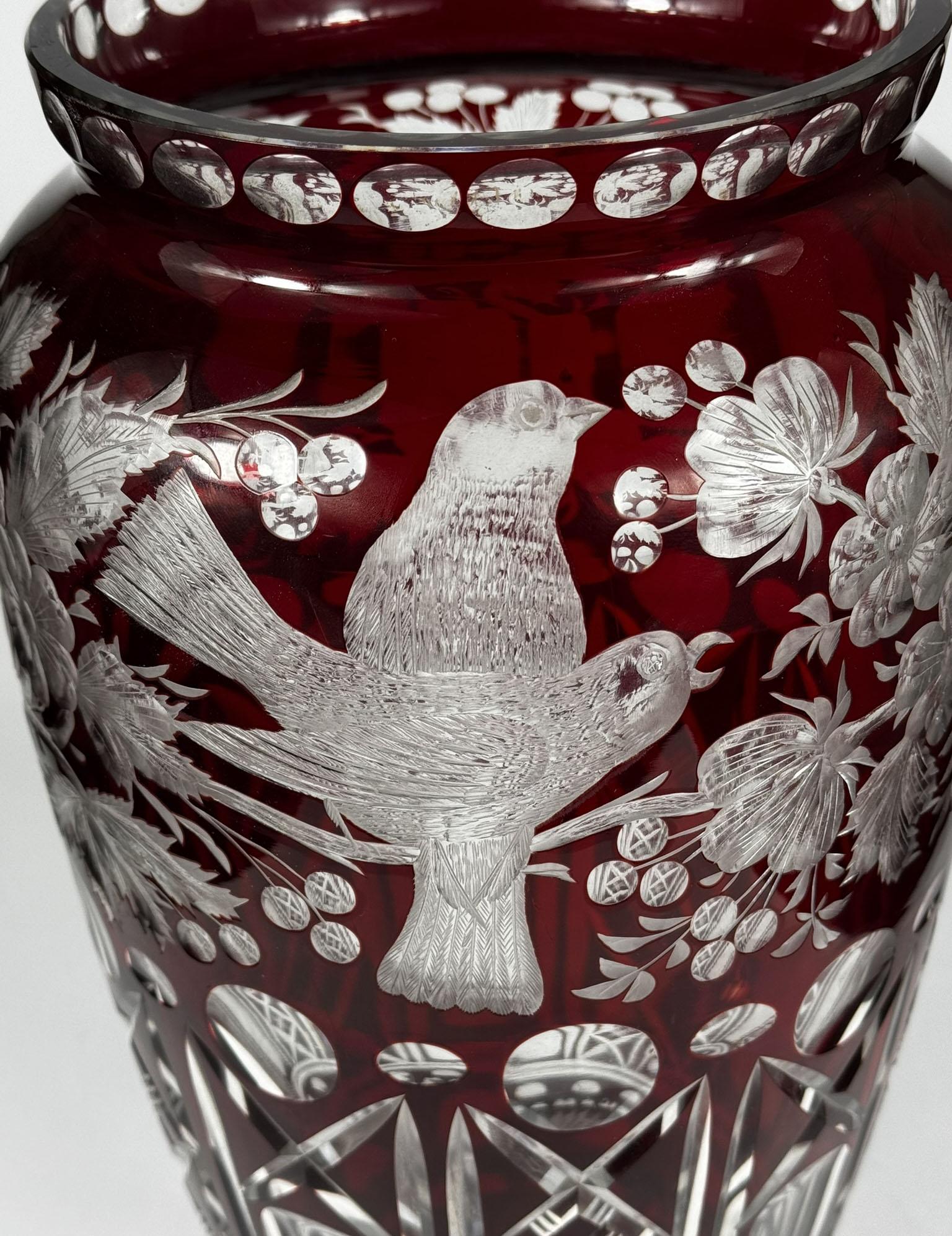 Unique Large Glass Ruby Vase, Cut and Engraved 20th century For Sale 5
