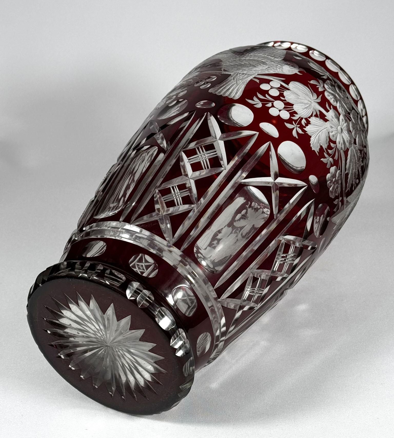 Unique Large Glass Ruby Vase, Cut and Engraved 20th century For Sale 8