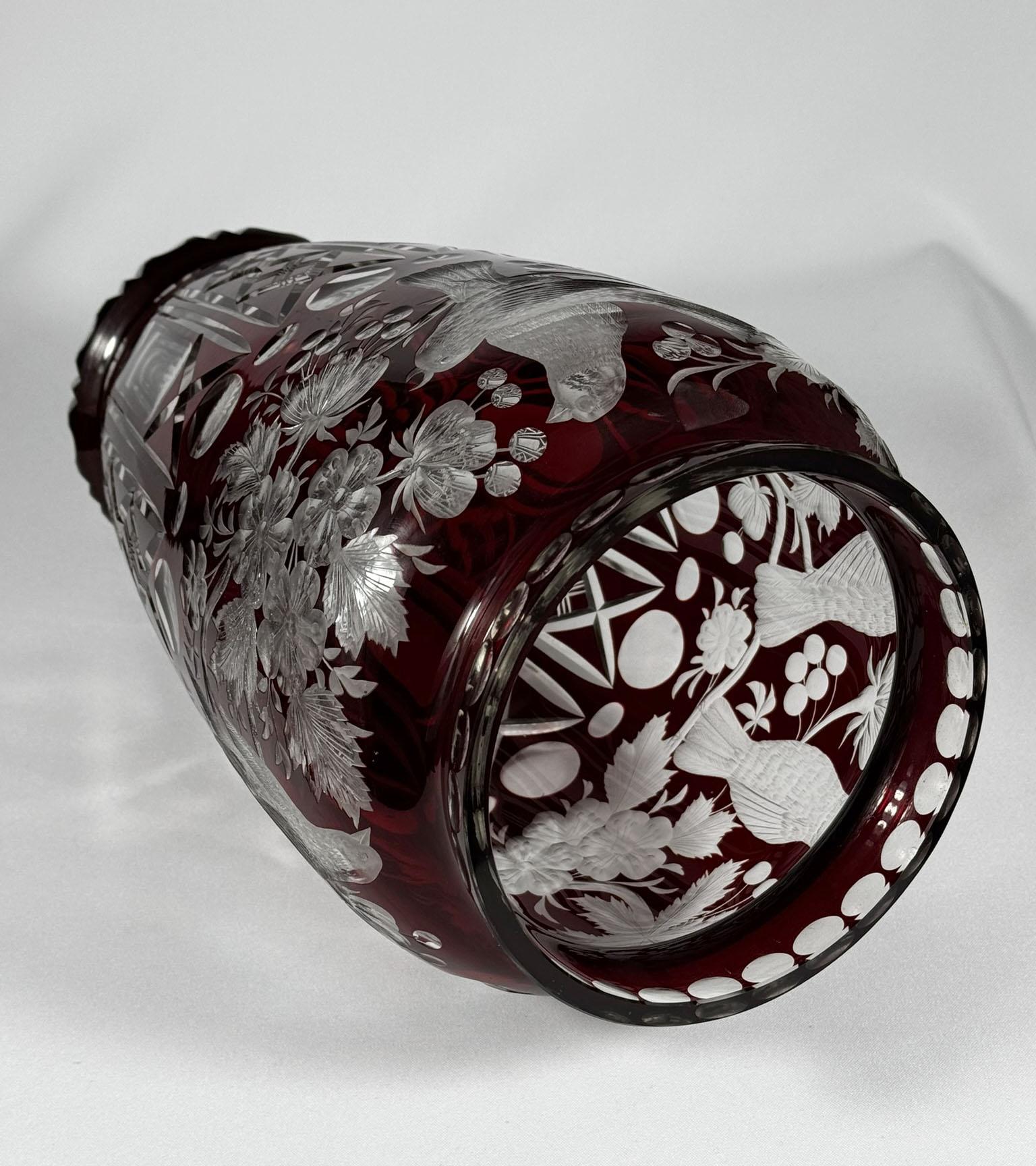 Unique Large Glass Ruby Vase, Cut and Engraved 20th century For Sale 9
