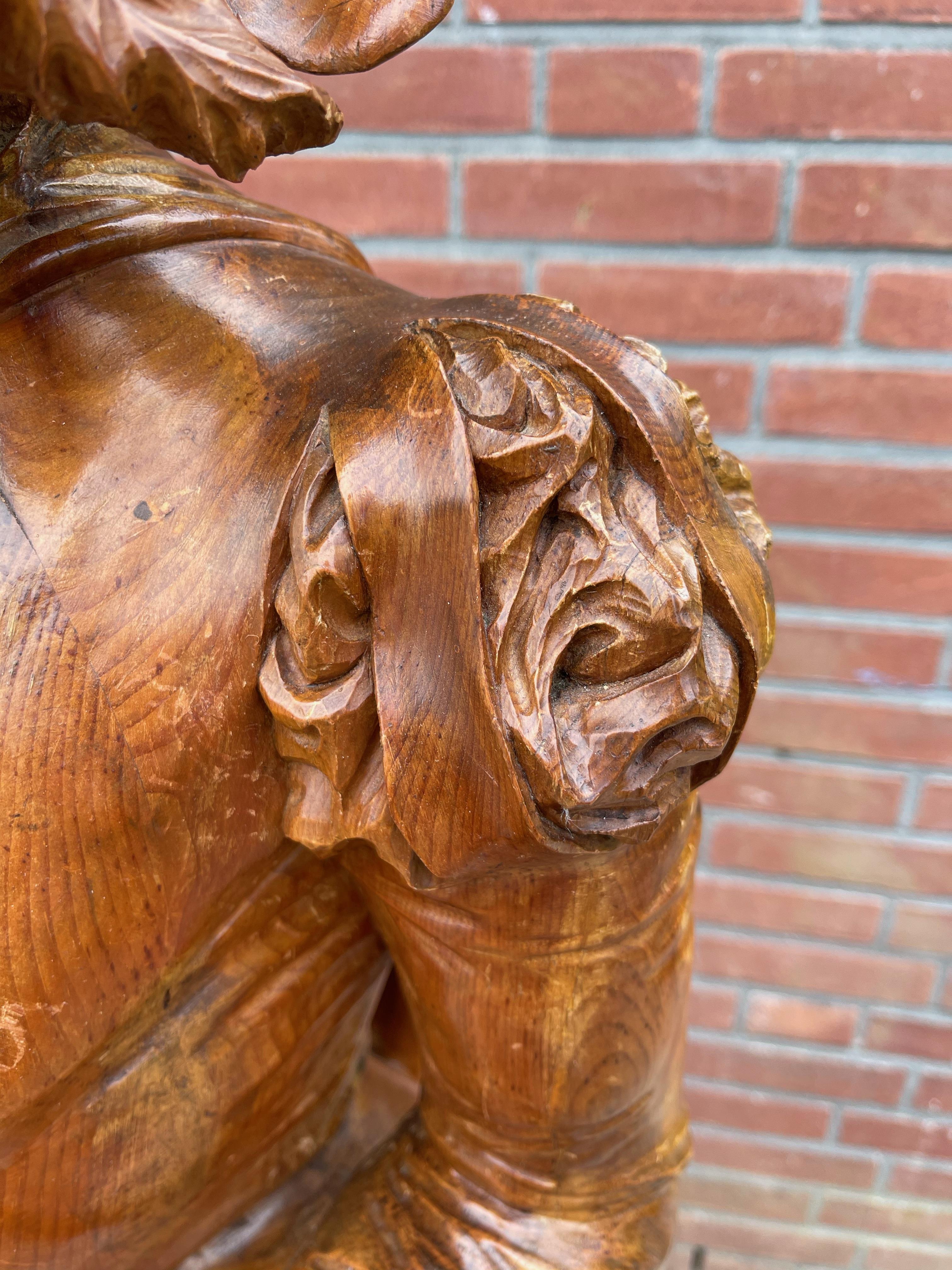 Unique & Large Hand Carved Sculpture / Mephisto Floor Lamp / Faust Opera Statue In Good Condition For Sale In Lisse, NL