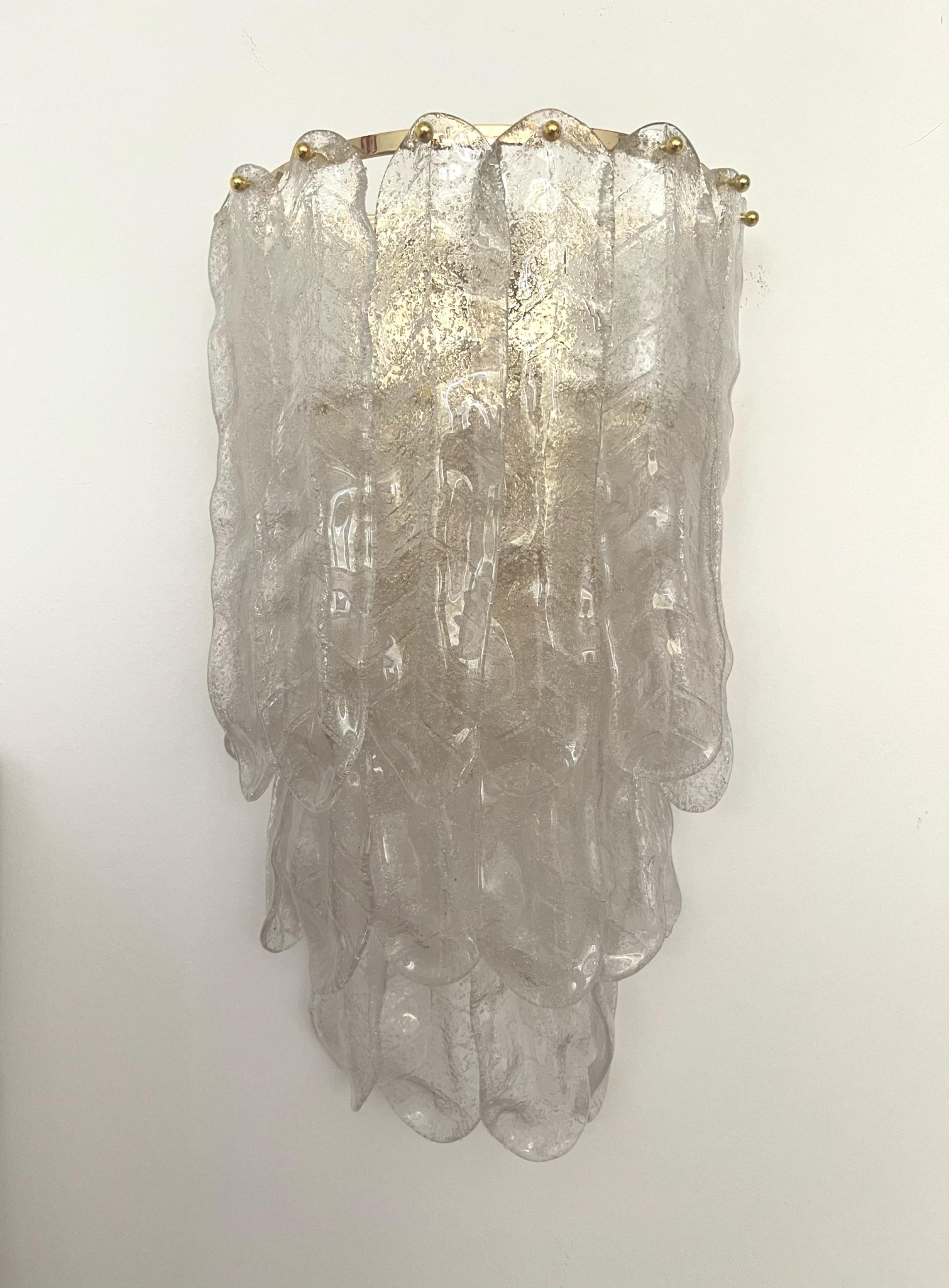 Grande paire d'appliques murales italiennes mi-siècle unique de Murano par Mazzega, 1970 Bon état - En vente à Badajoz, Badajoz