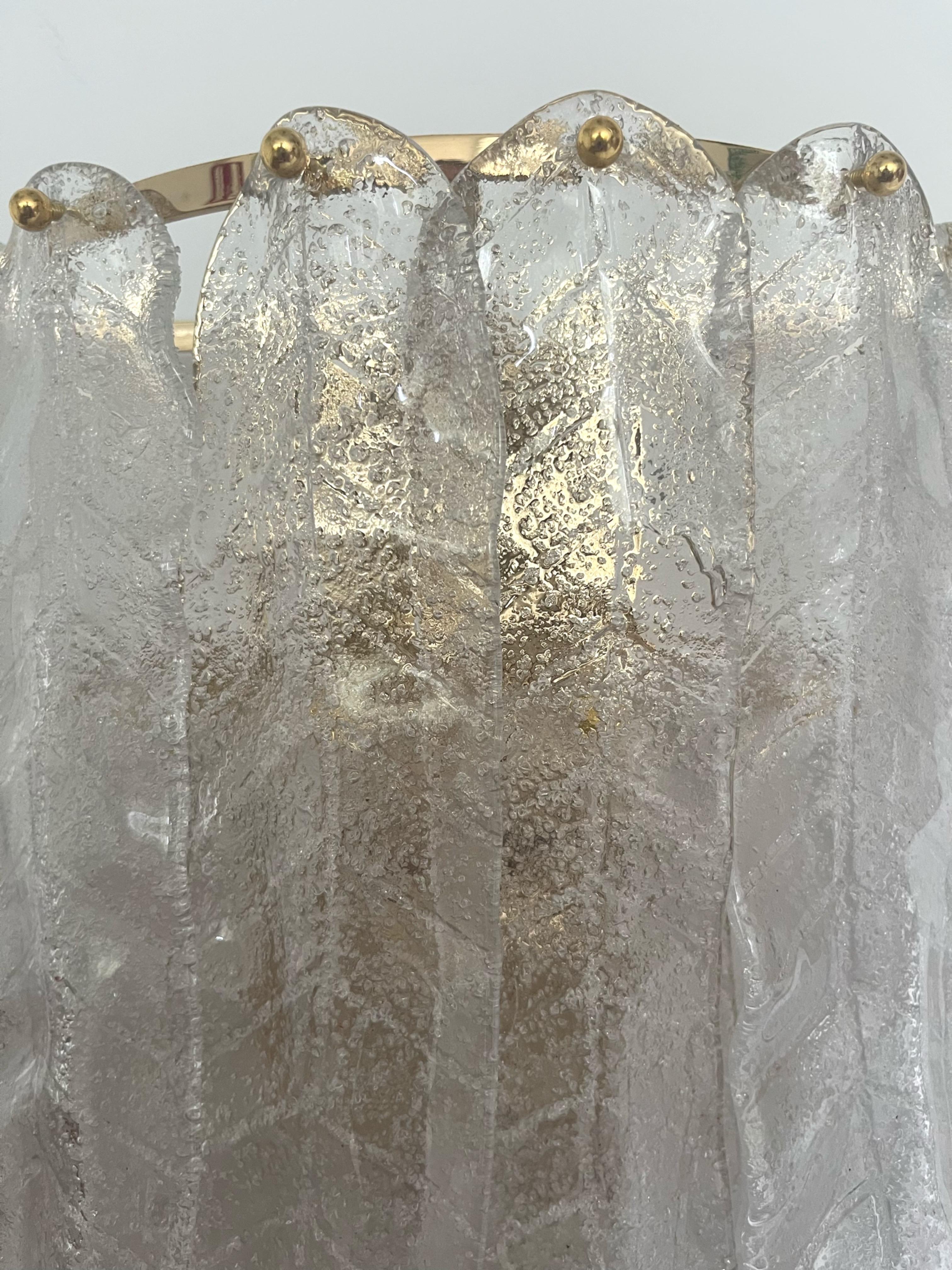 Grande paire d'appliques murales italiennes mi-siècle unique de Murano par Mazzega, 1970 en vente 4