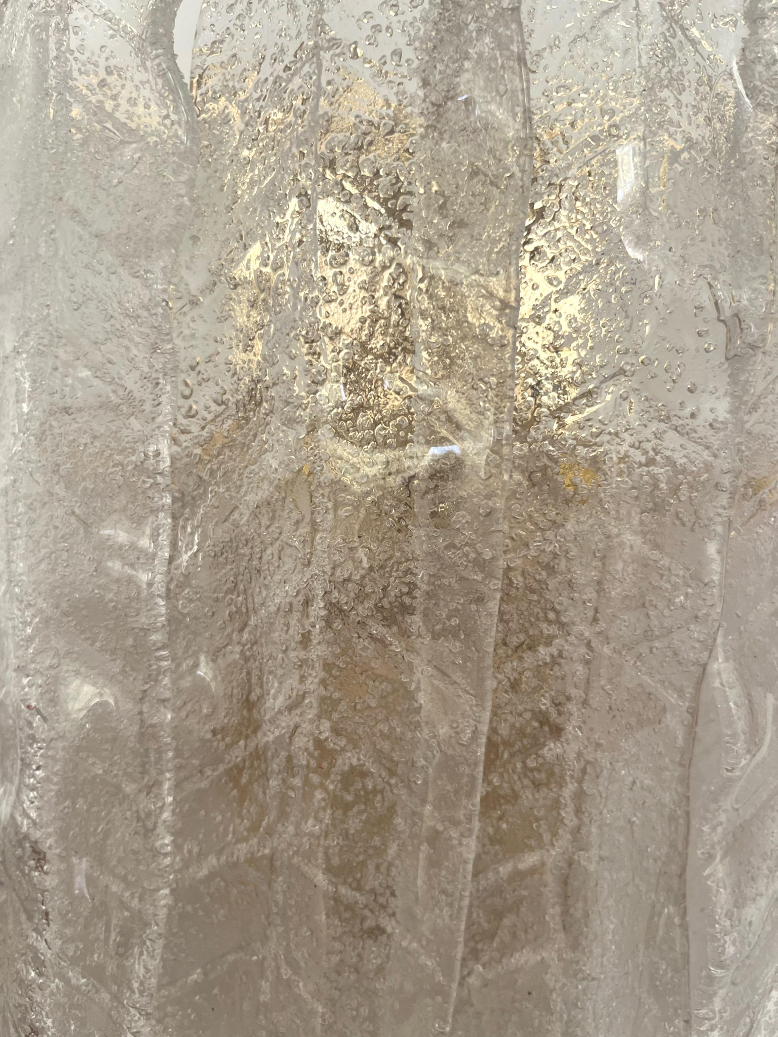 Grande paire d'appliques murales italiennes mi-siècle unique de Murano par Mazzega, 1970 en vente 8