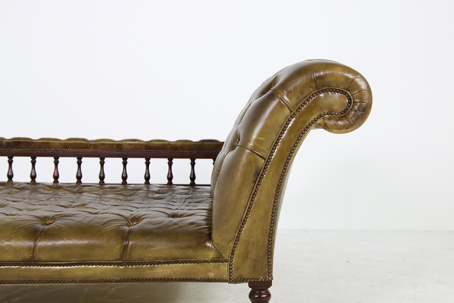 Unique Large Midcentury Daybed, Chesterfield Bed, Midcentury, Recamier, Sofa For Sale 1
