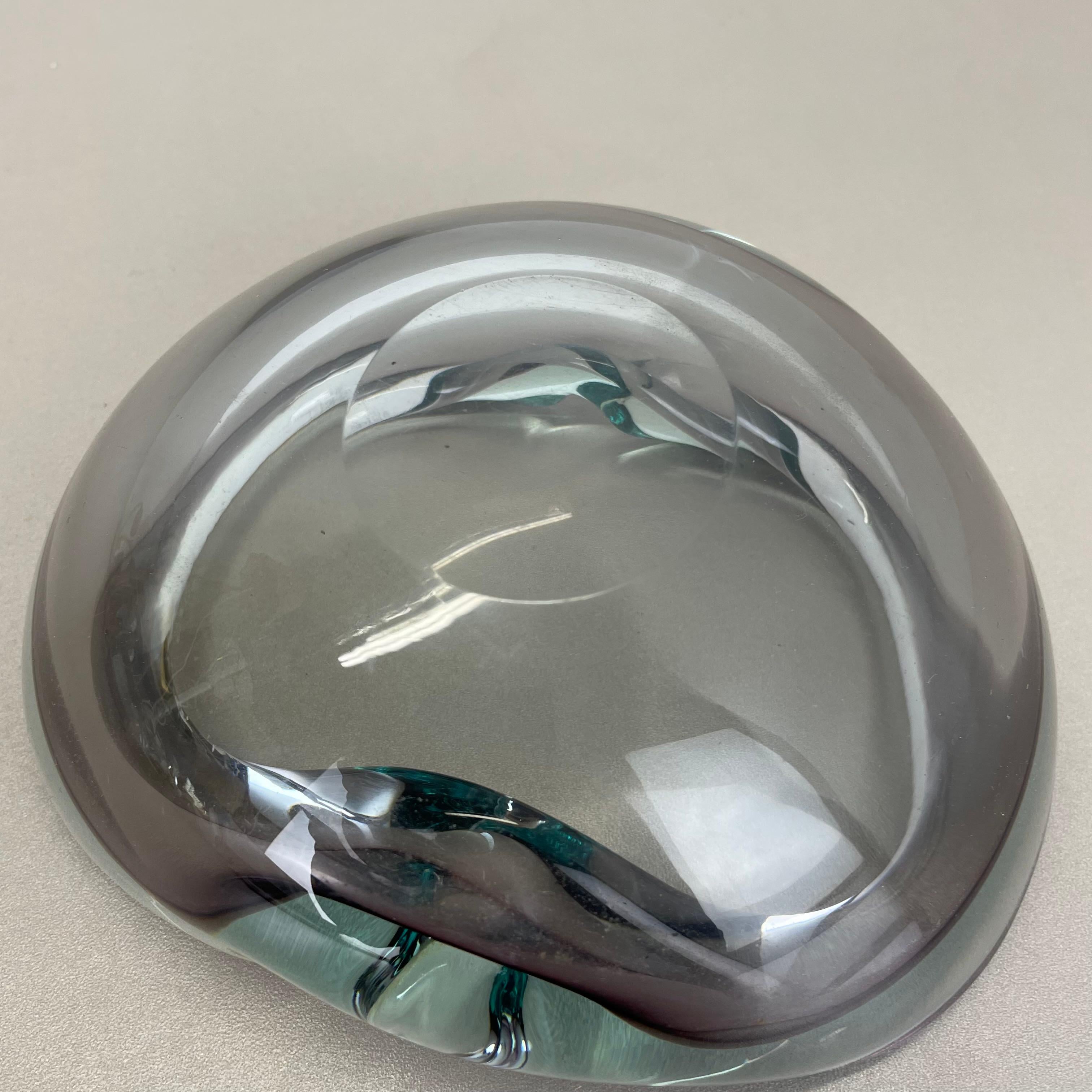 unique Large Murano Glass multicolor Bowl Element Shell Italy, 1970 For Sale 12