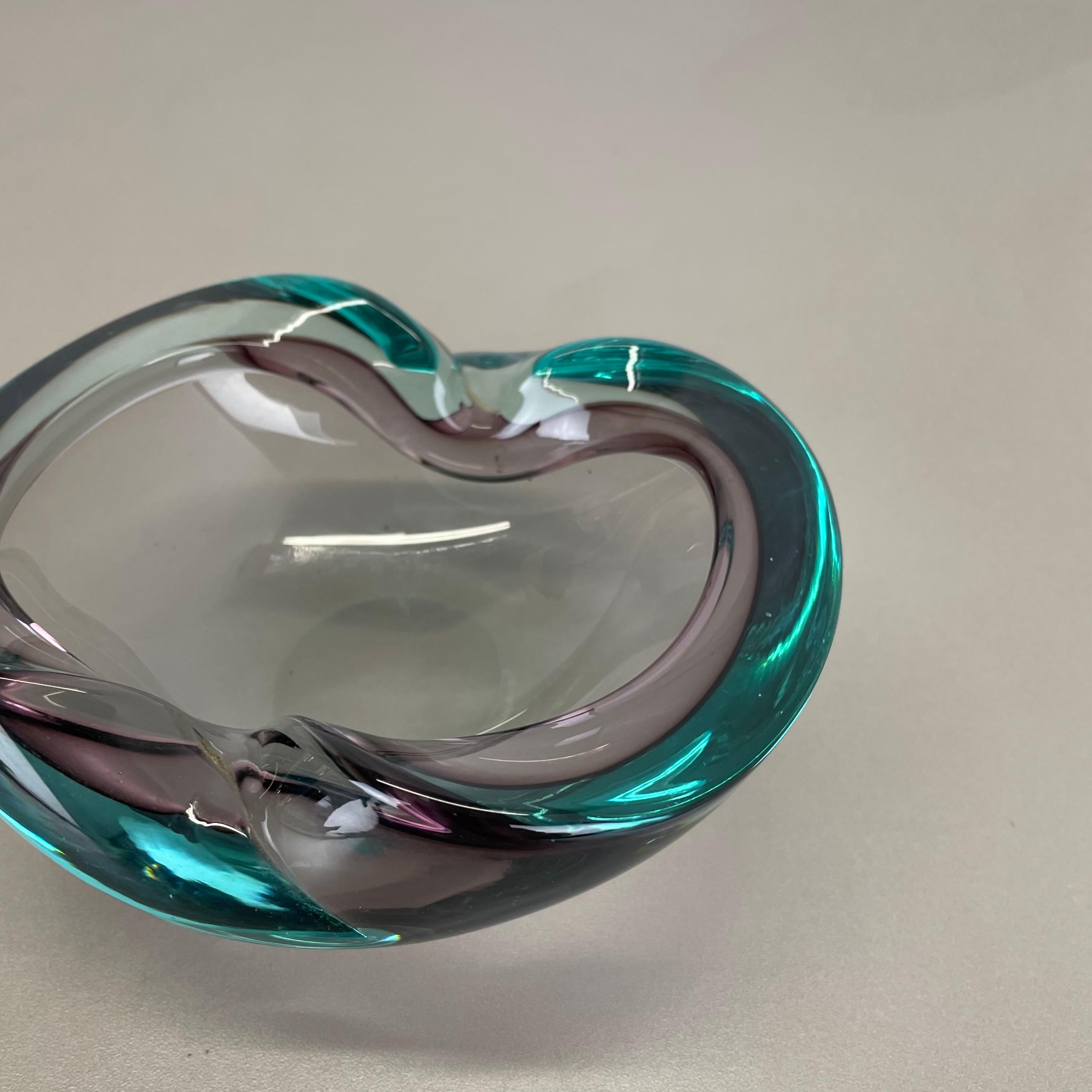 20th Century unique Large Murano Glass multicolor Bowl Element Shell Italy, 1970 For Sale